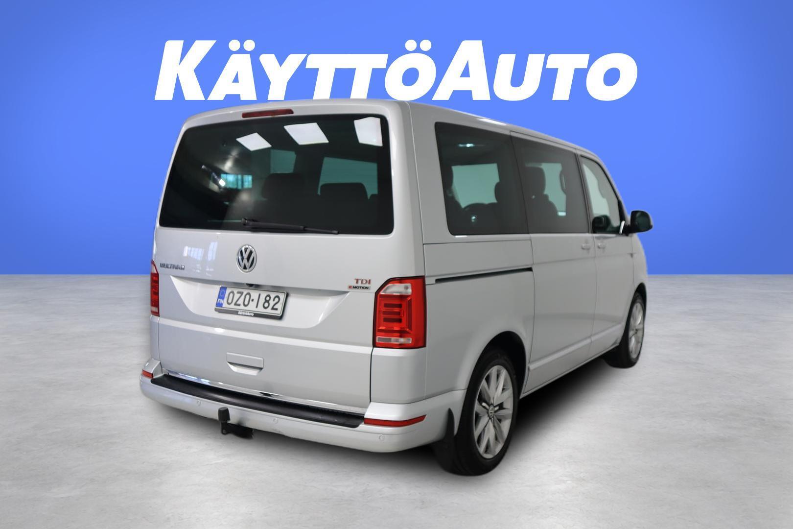 VOLKSWAGEN Multivan 10