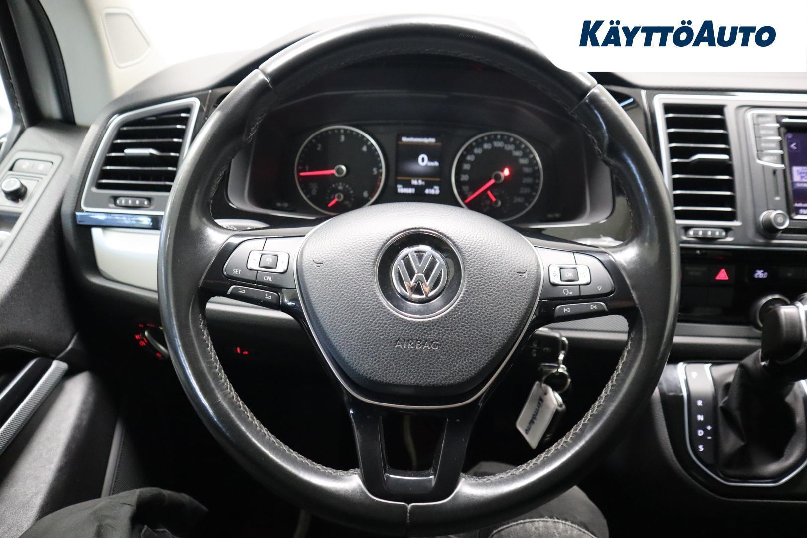 VOLKSWAGEN Multivan 20
