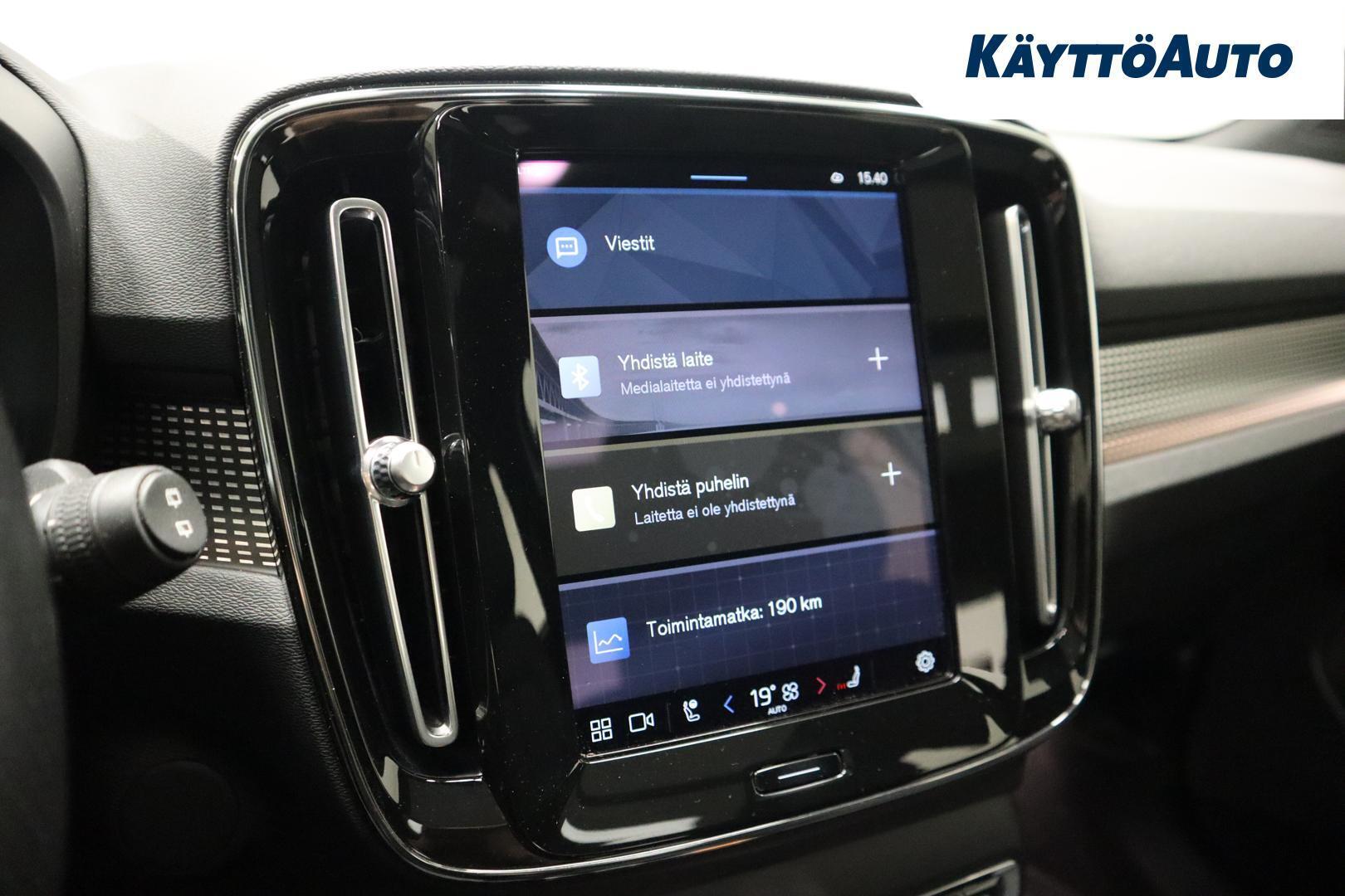 VOLVO XC40 2021