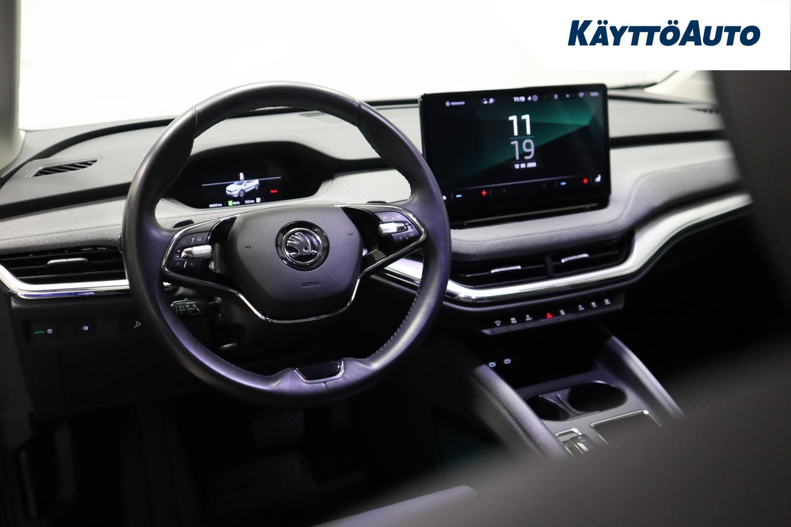 SKODA Enyaq 2023