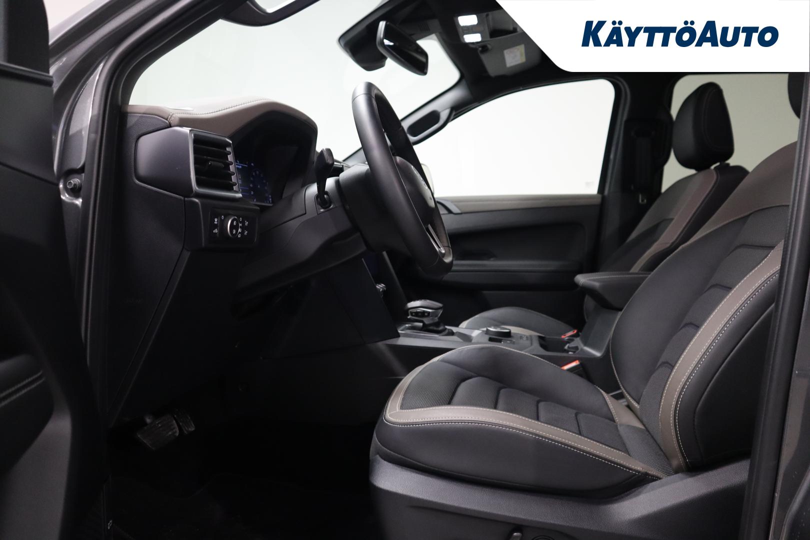VOLKSWAGEN Amarok 16