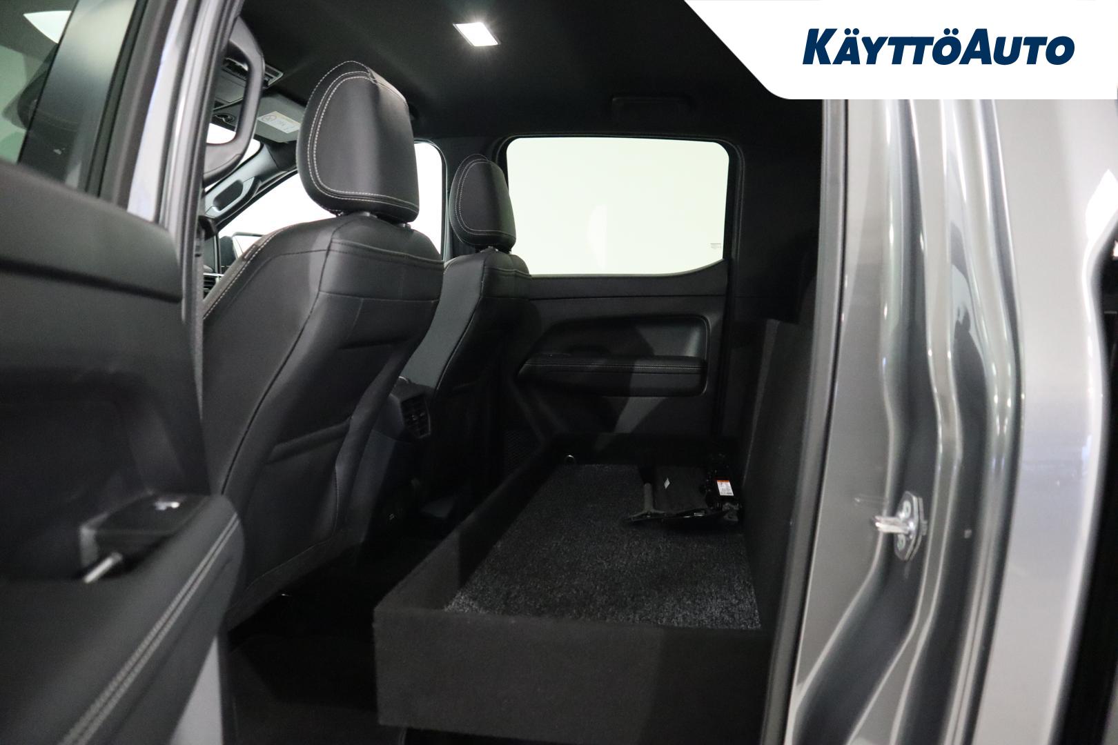 VOLKSWAGEN Amarok 22
