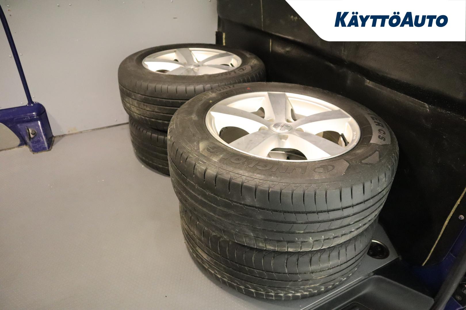 VOLKSWAGEN Transporter 2015