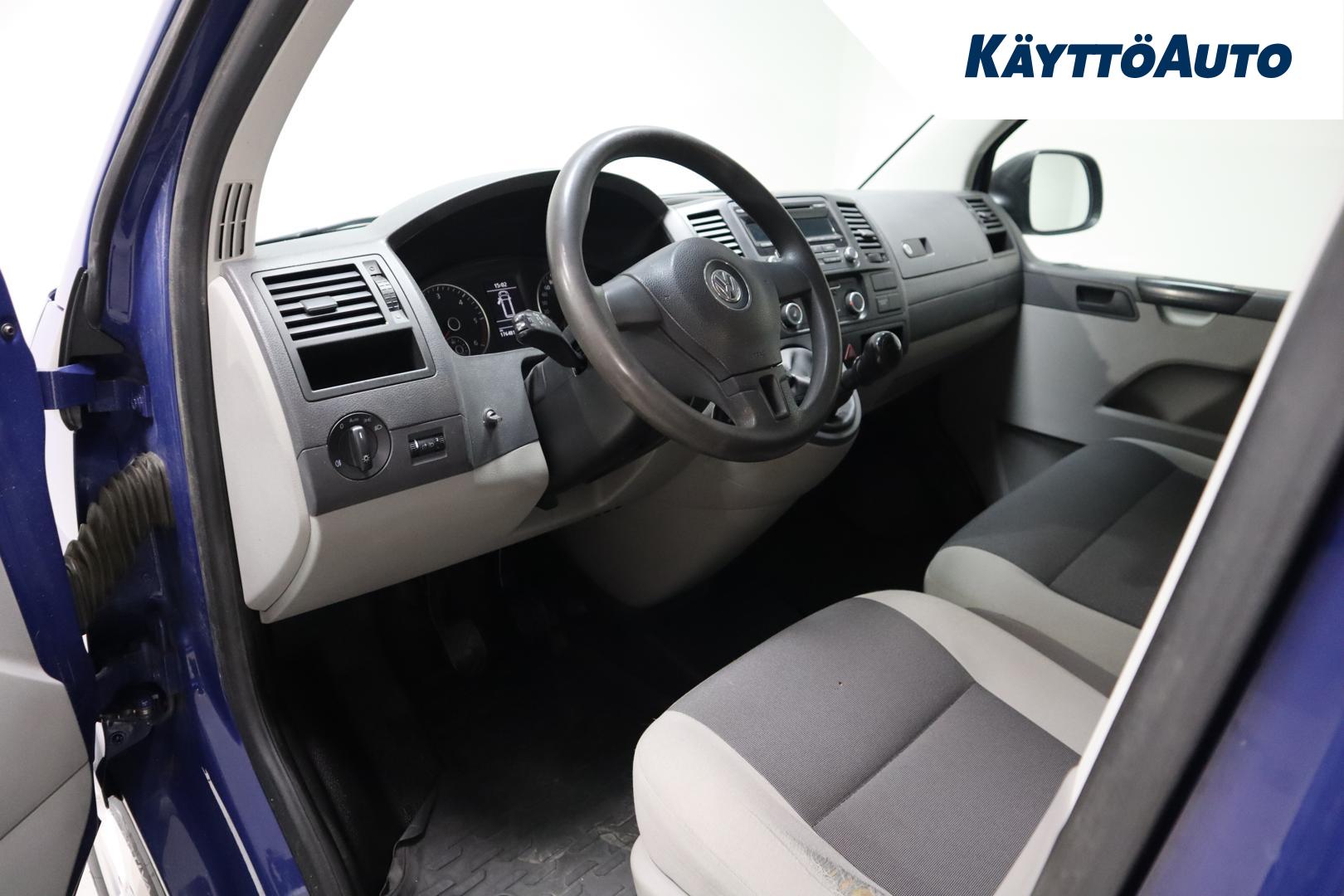 VOLKSWAGEN Transporter 2015