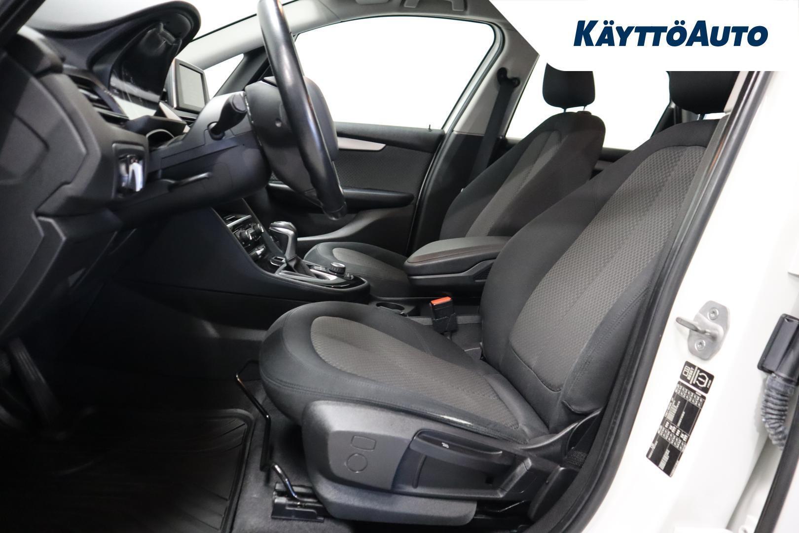 BMW 218 2015