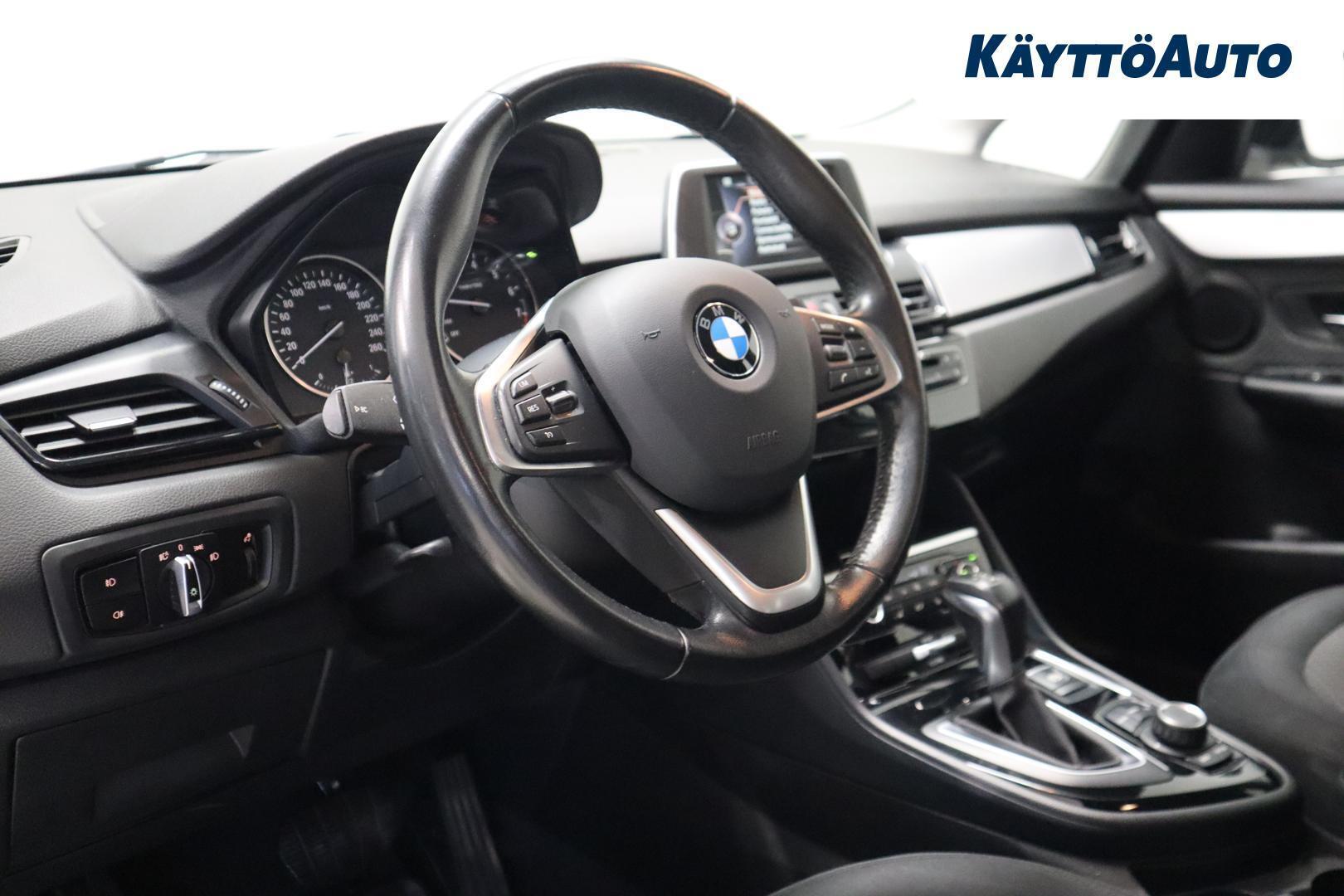 BMW 218 2015