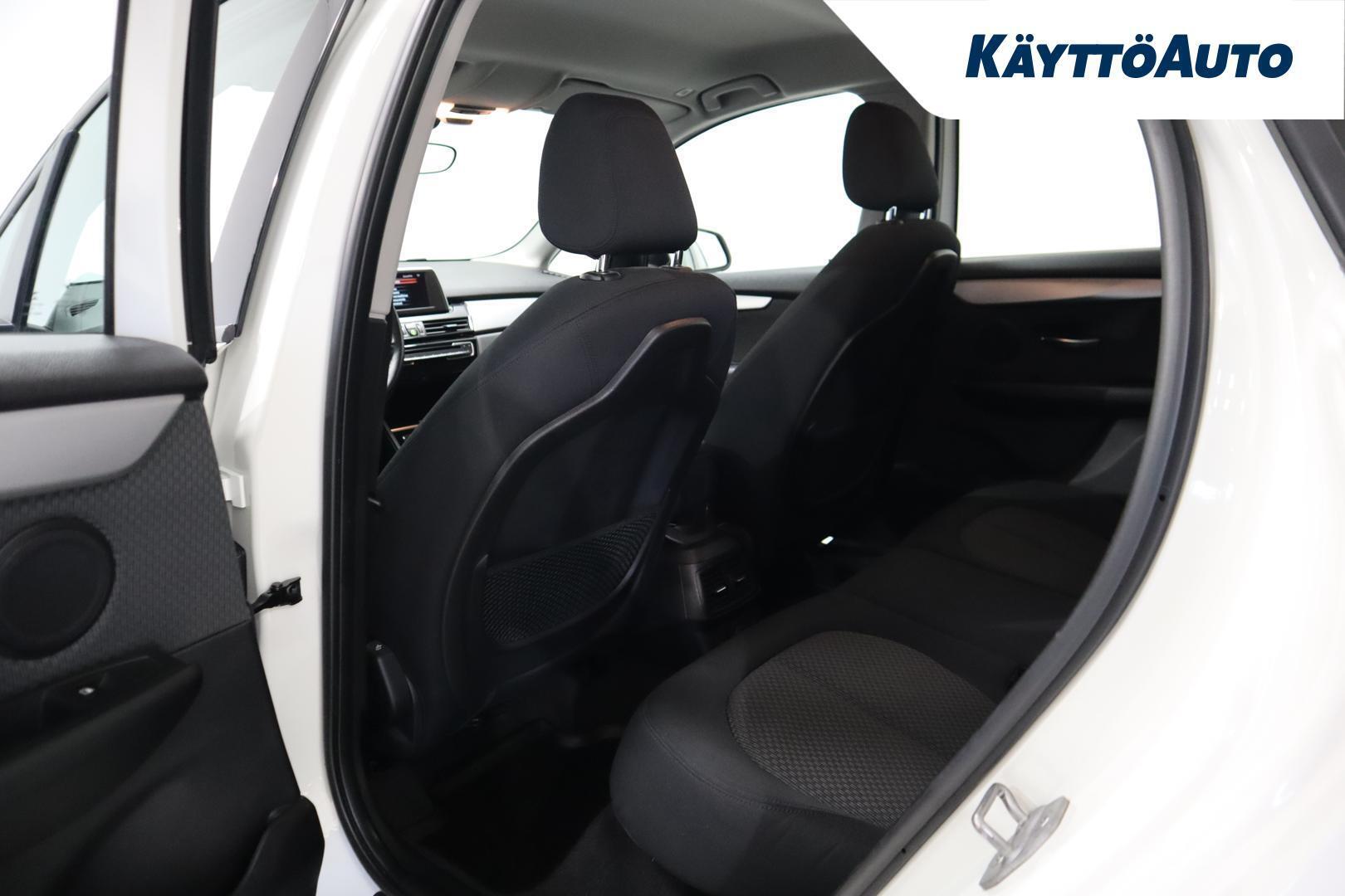 BMW 218 2015