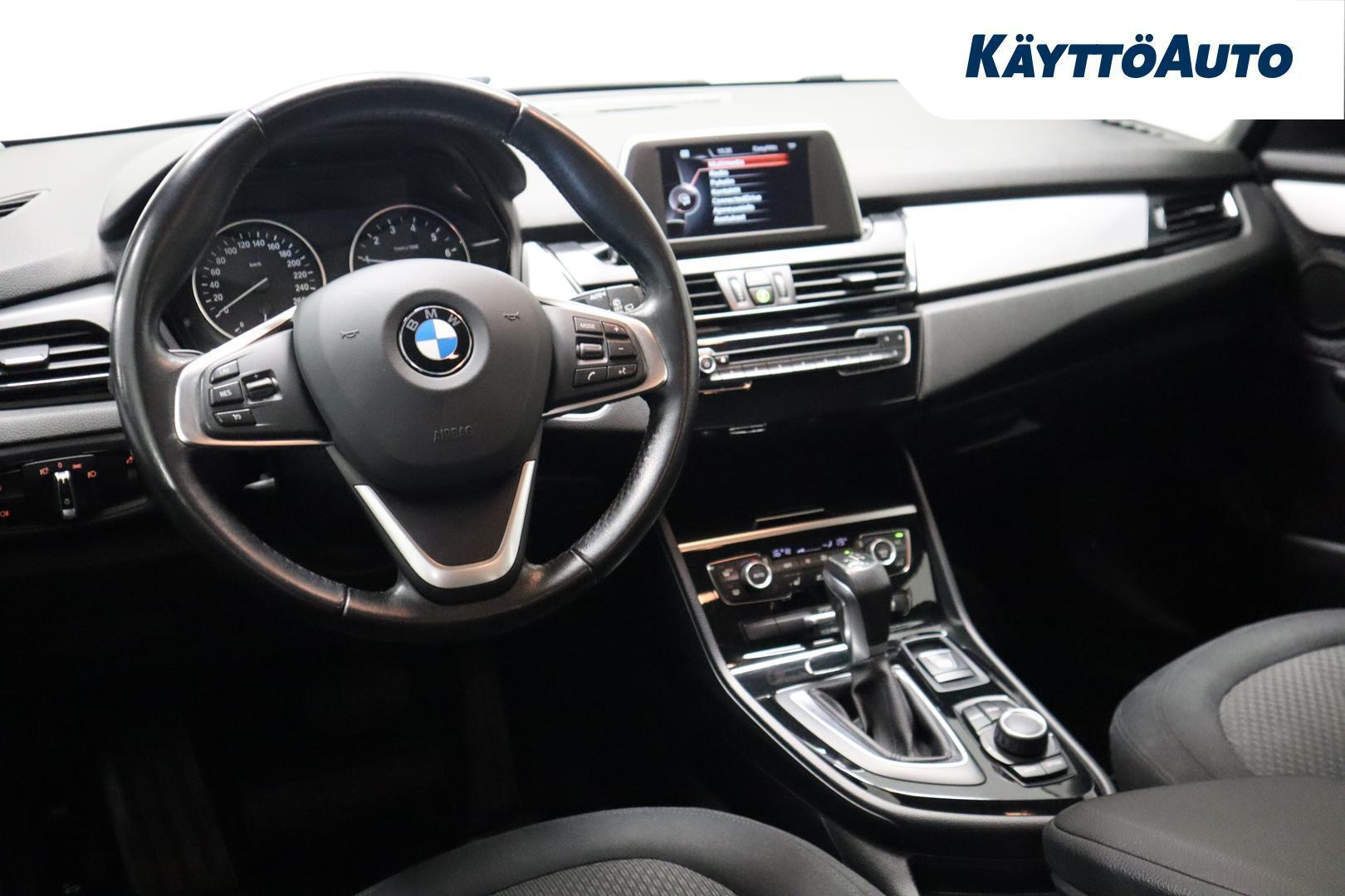 BMW 218 2015
