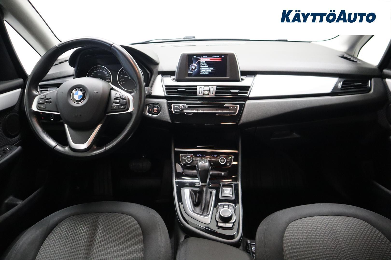 BMW 218 2015