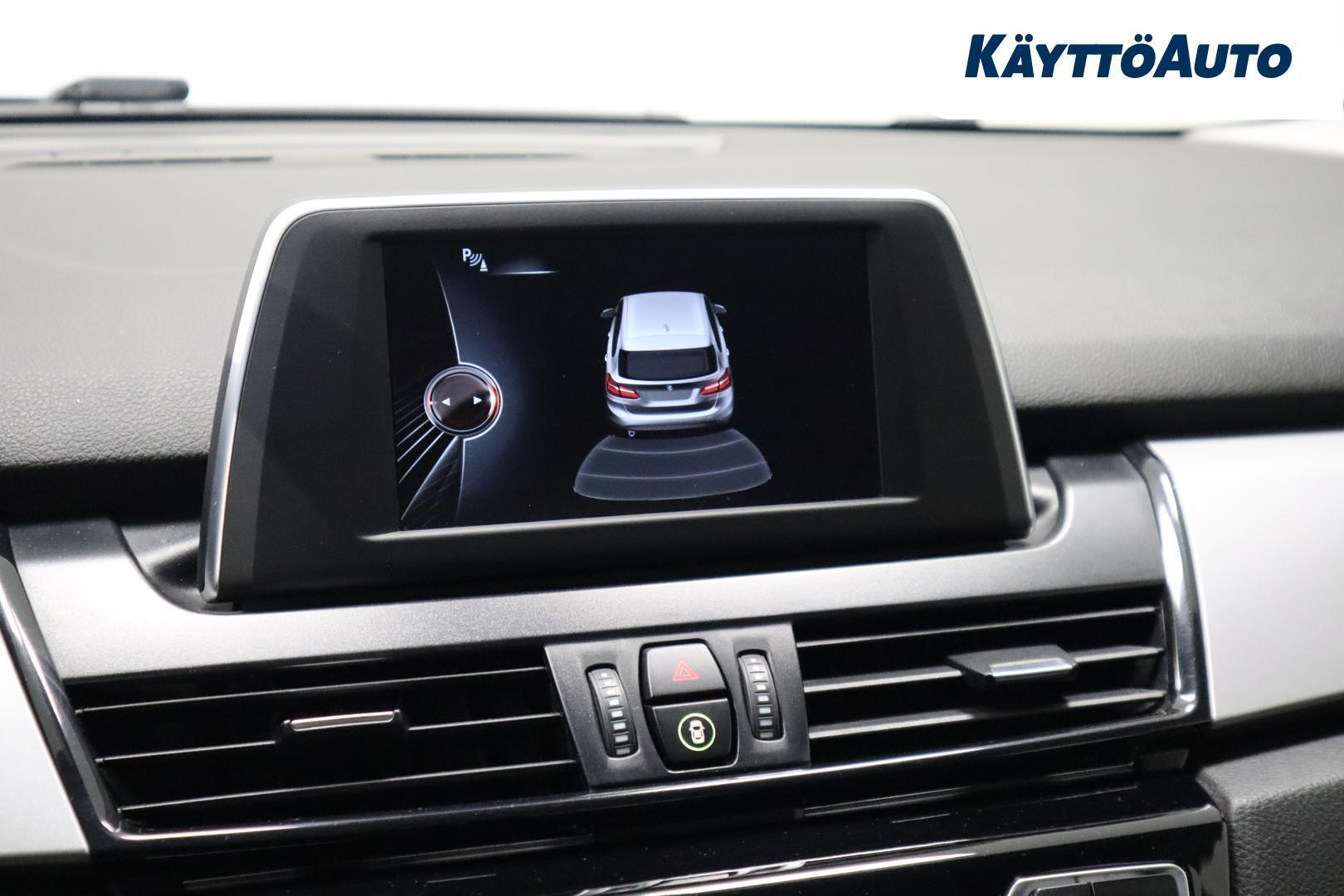 BMW 218 2015