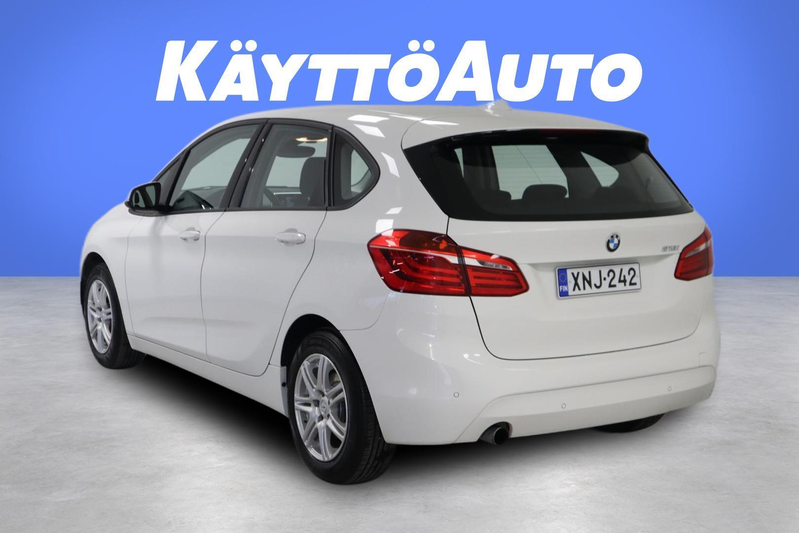BMW 218 2015