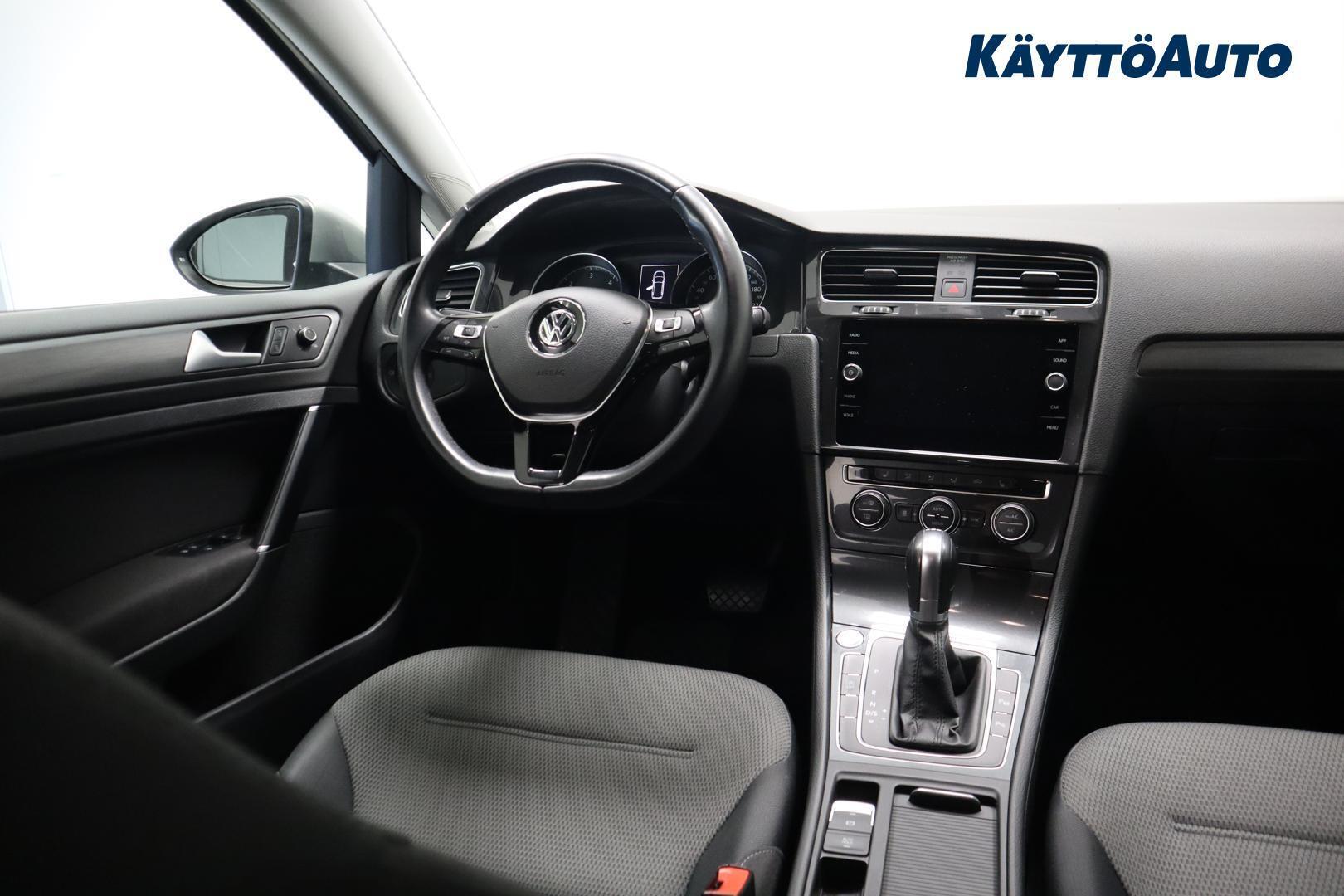 VOLKSWAGEN Golf 2019