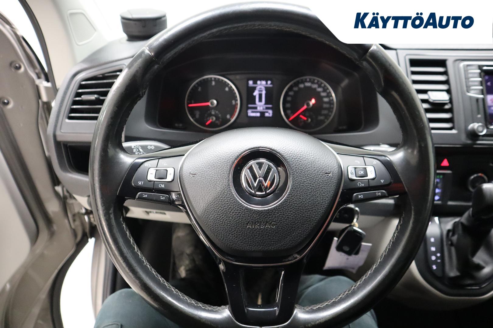 VOLKSWAGEN Transporter 2017