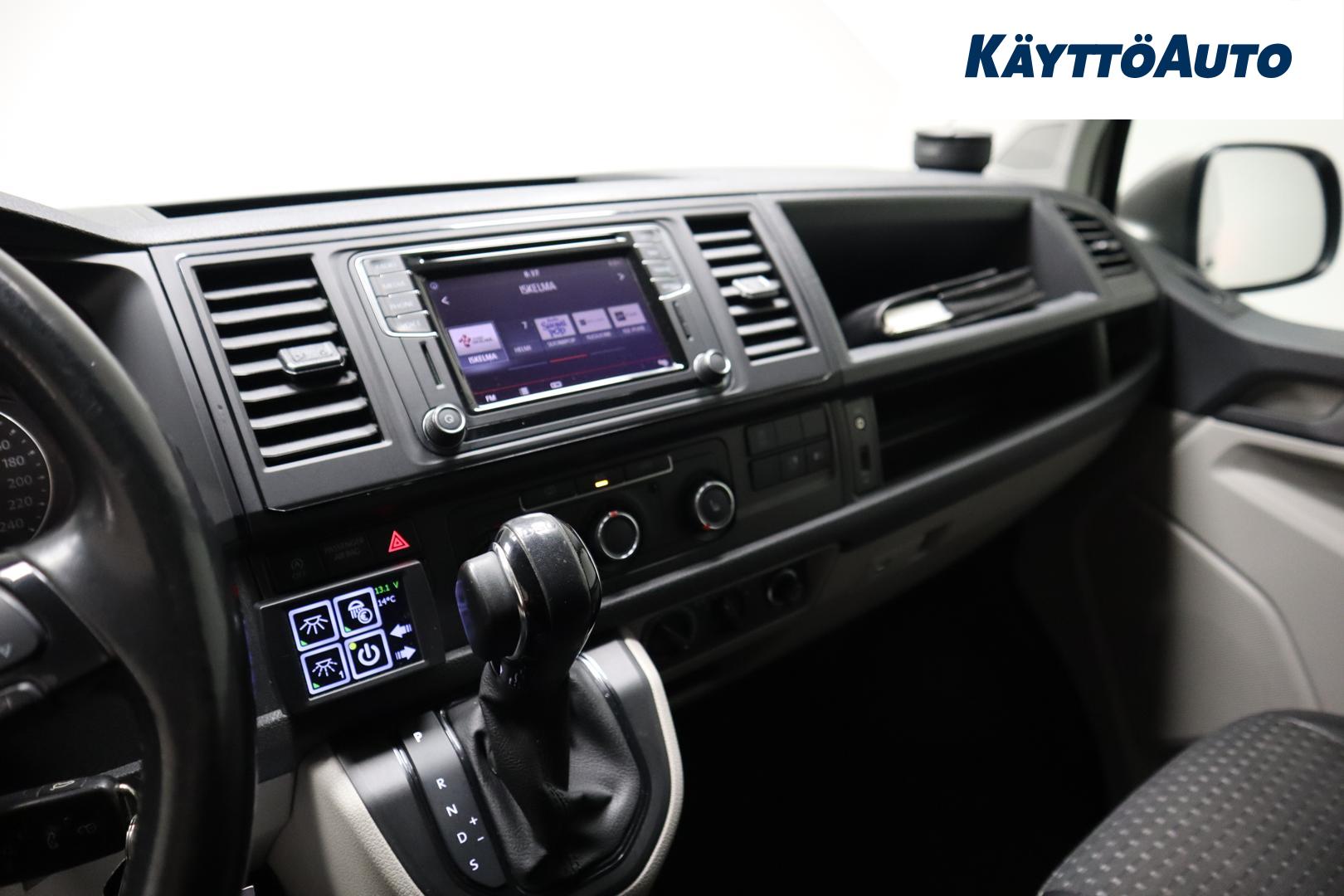 VOLKSWAGEN Transporter 2017