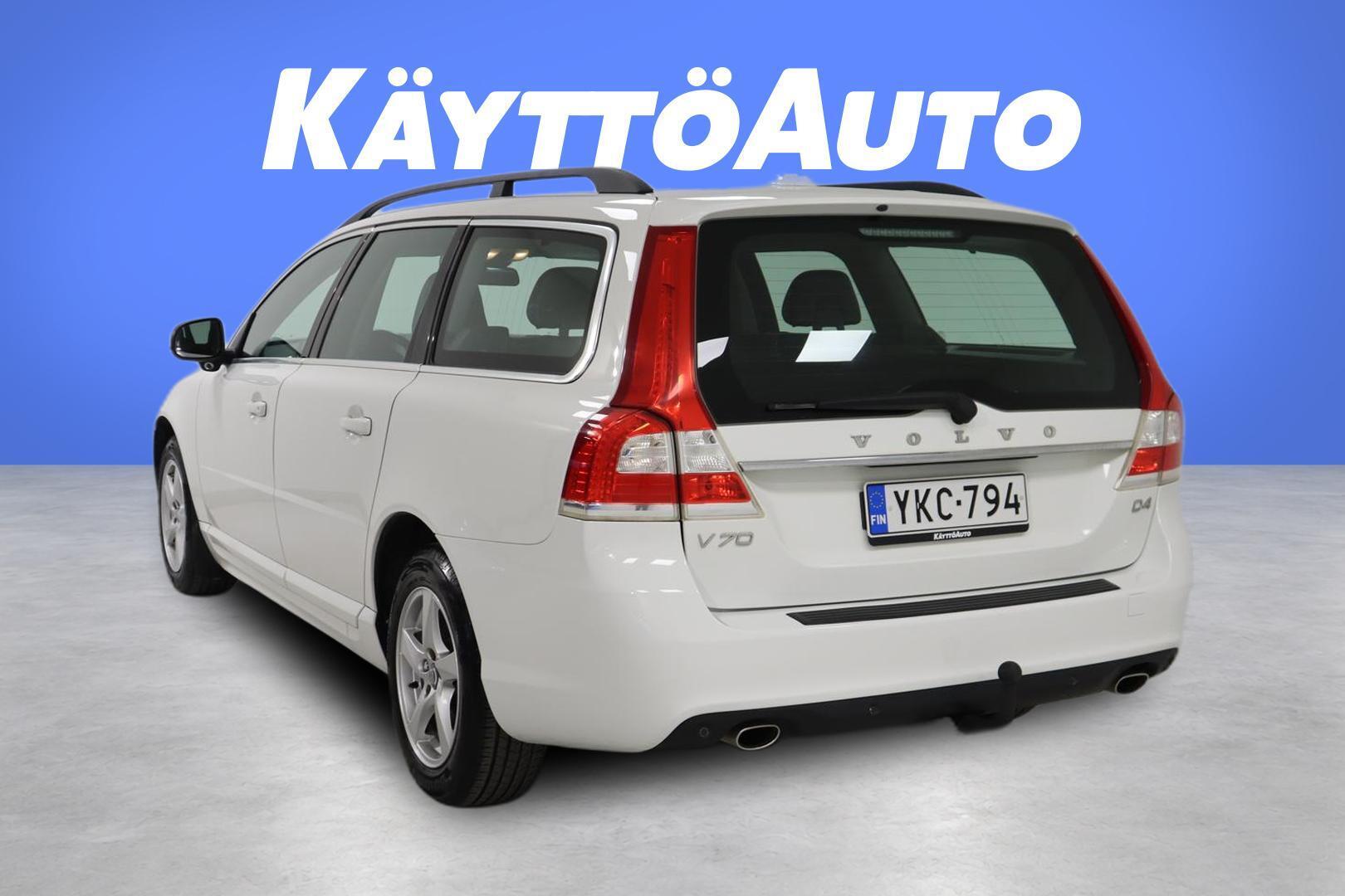 VOLVO V70 2015
