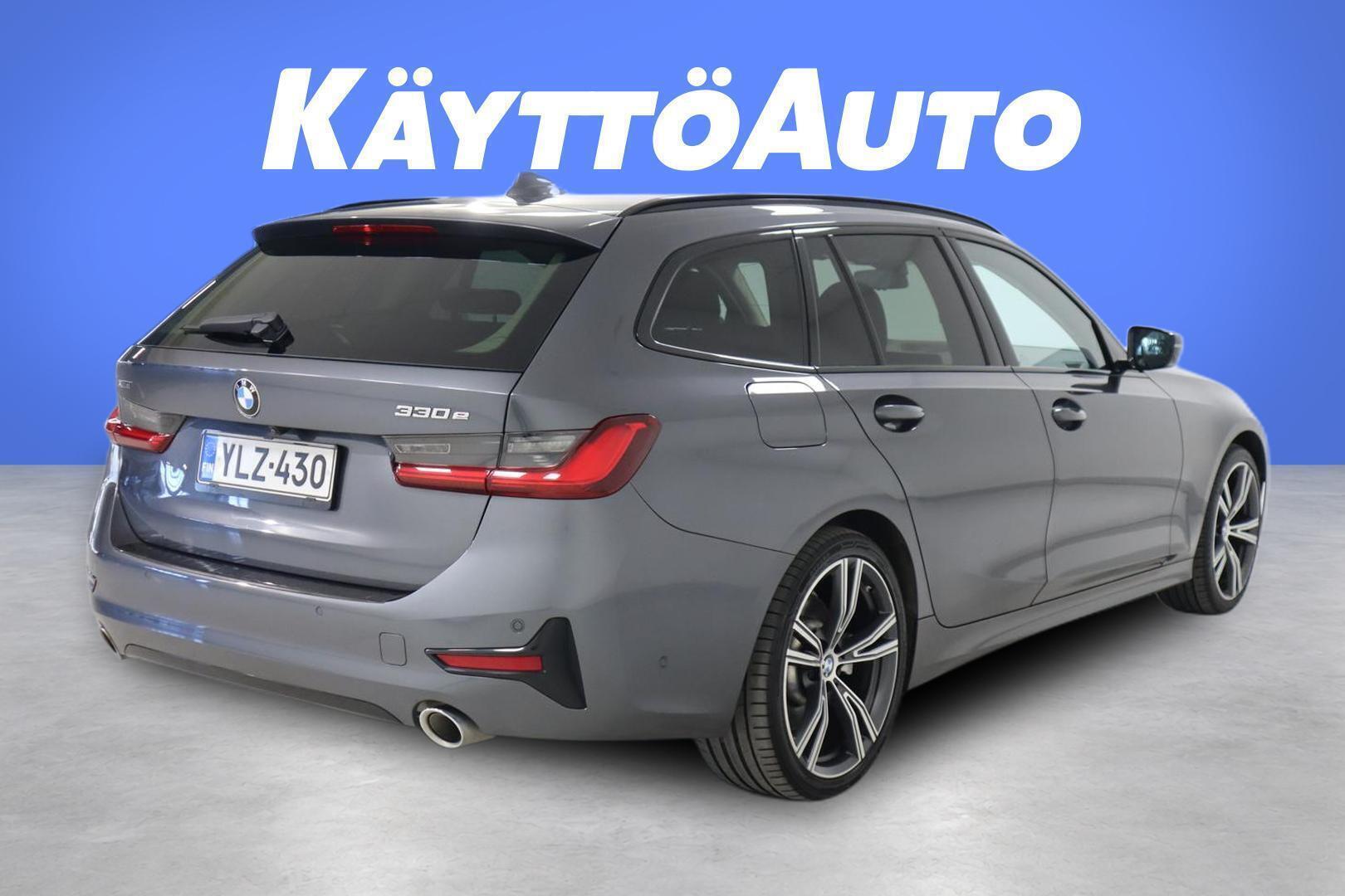BMW 330 11
