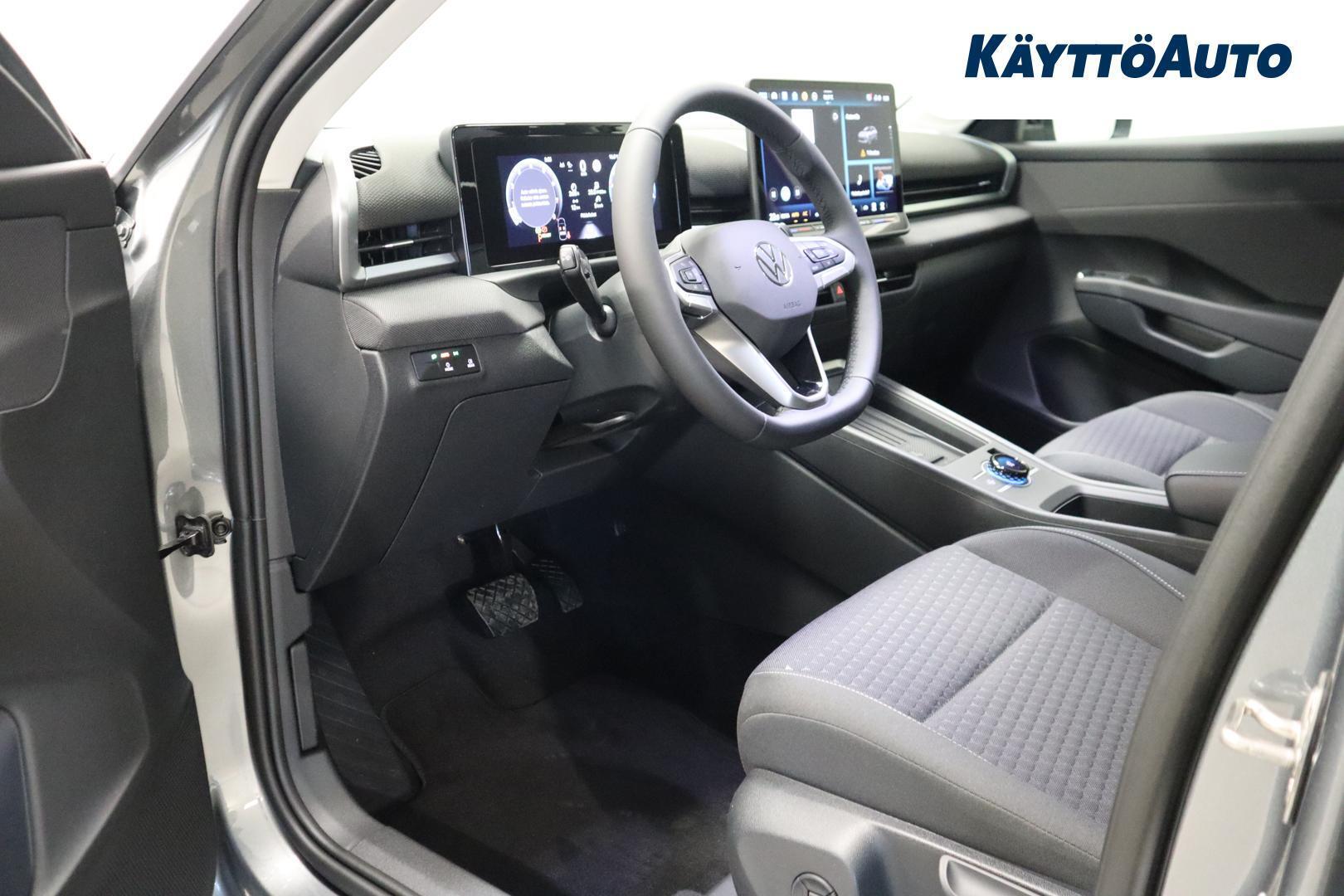VOLKSWAGEN T-Roc 2026