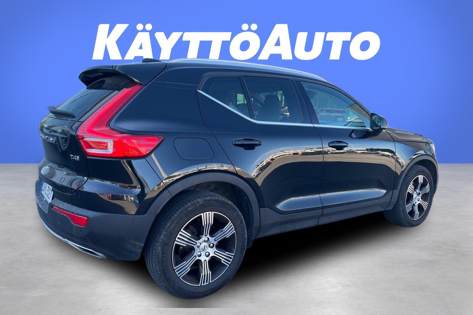 VOLVO XC40 2020