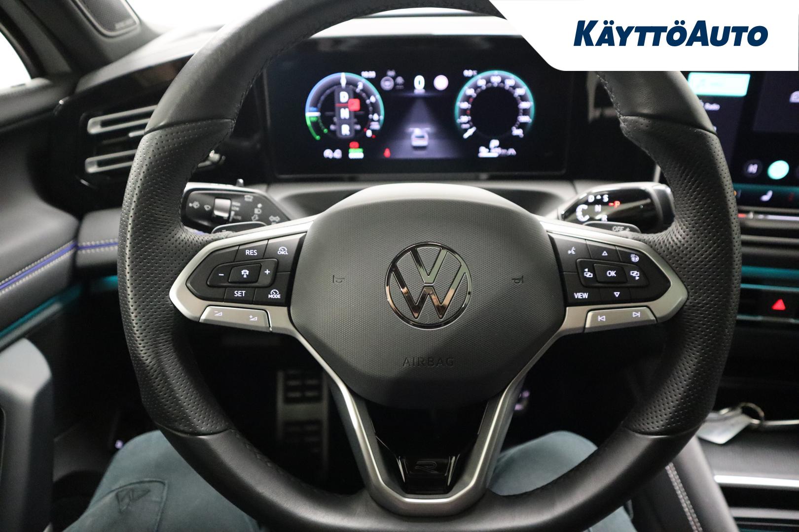 VOLKSWAGEN Tiguan 2025