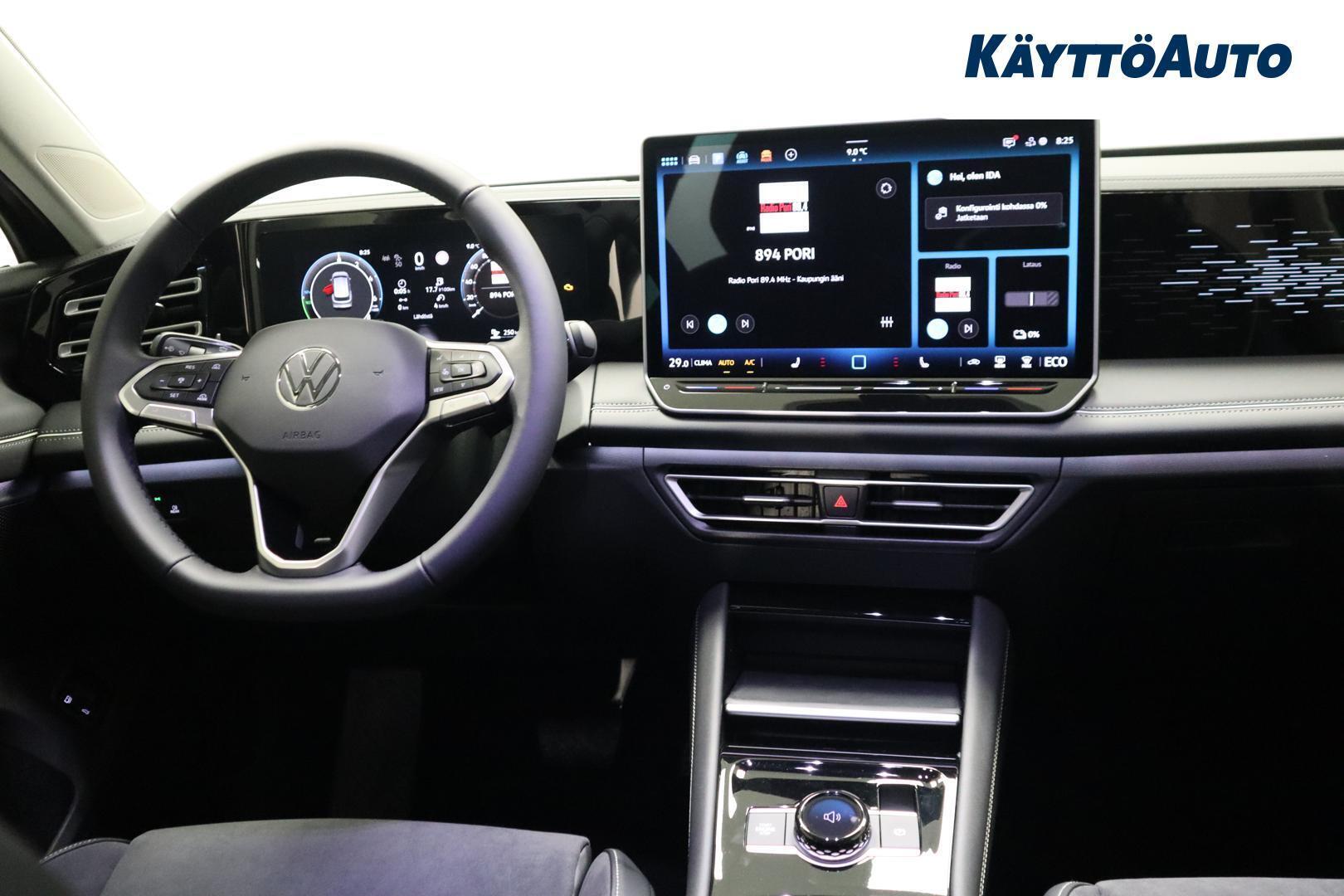 VOLKSWAGEN Tiguan 2026