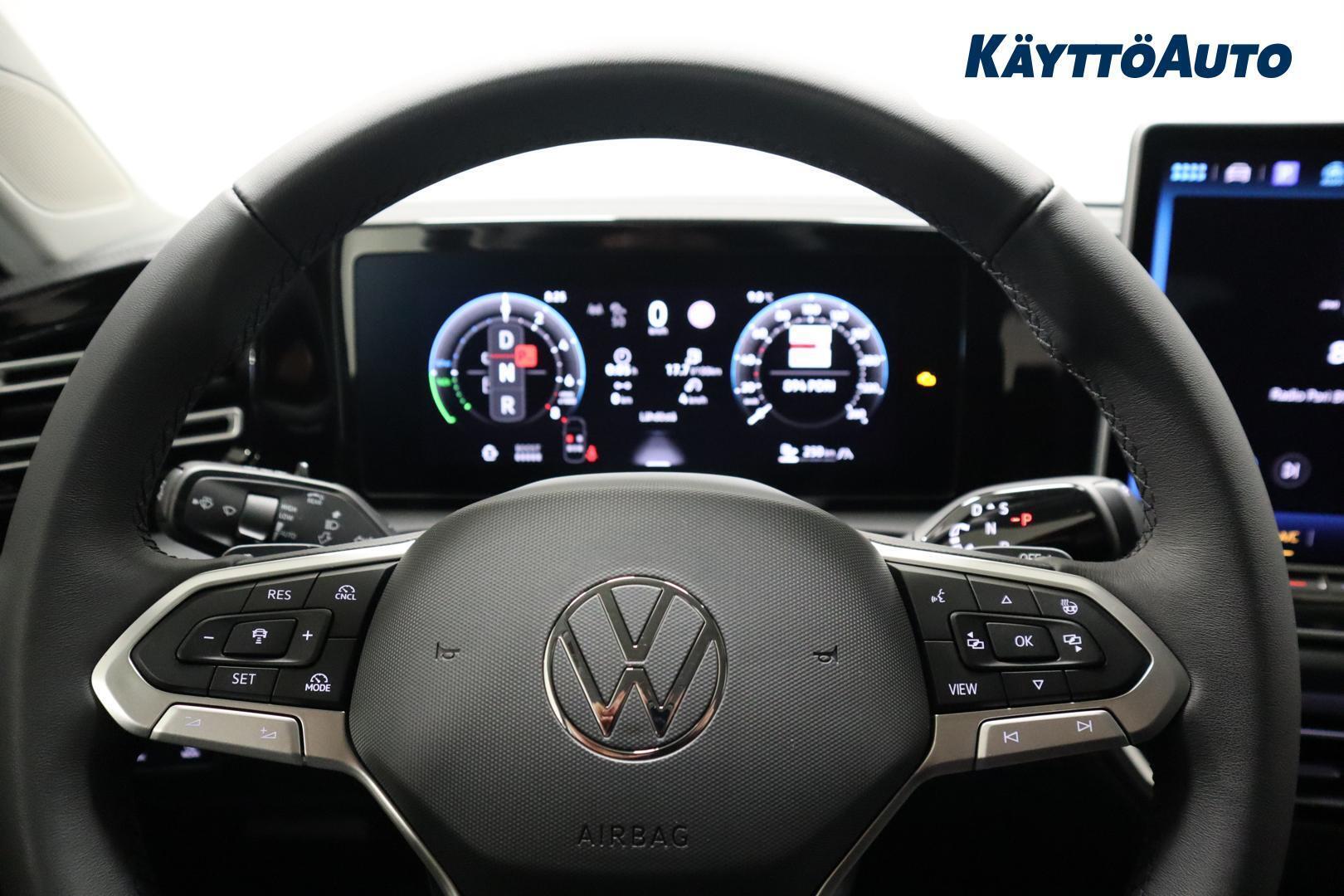 VOLKSWAGEN Tiguan 2026