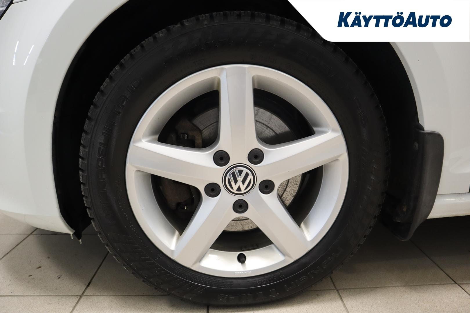 VOLKSWAGEN Golf 2016