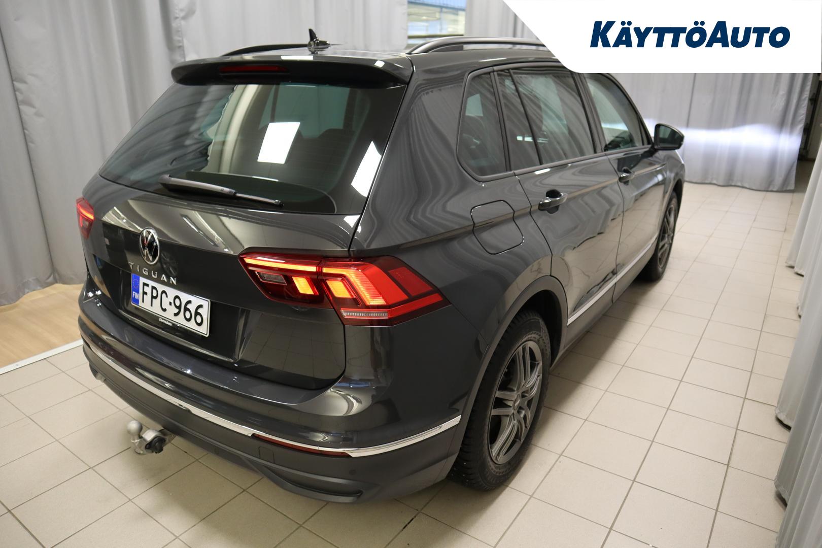 VOLKSWAGEN Tiguan 2022