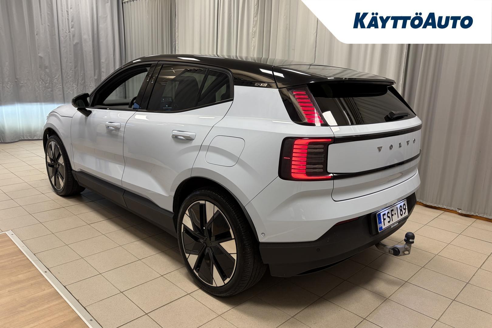 VOLVO EX30 2024