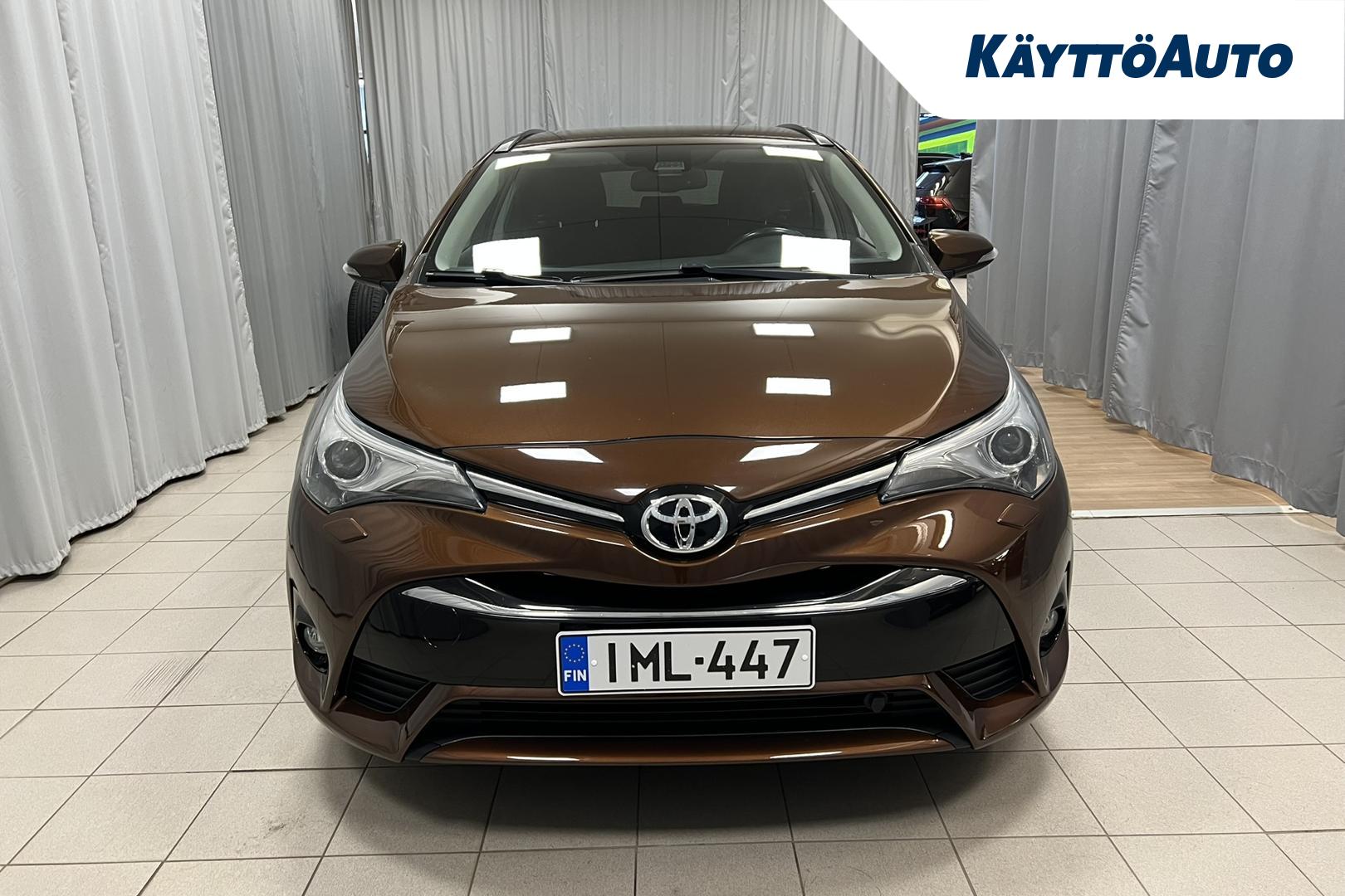 TOYOTA Avensis 2016