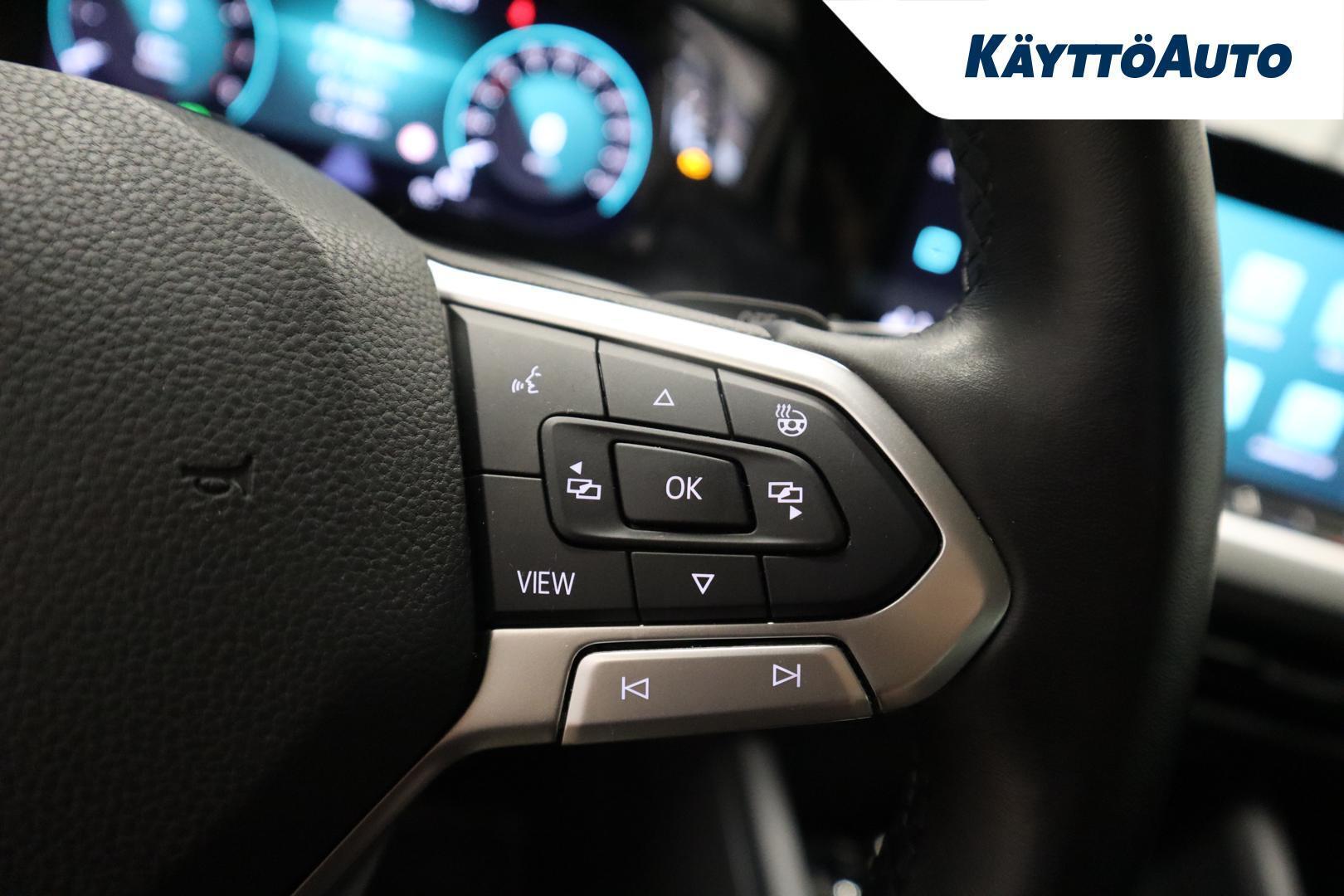 VOLKSWAGEN Golf 2021