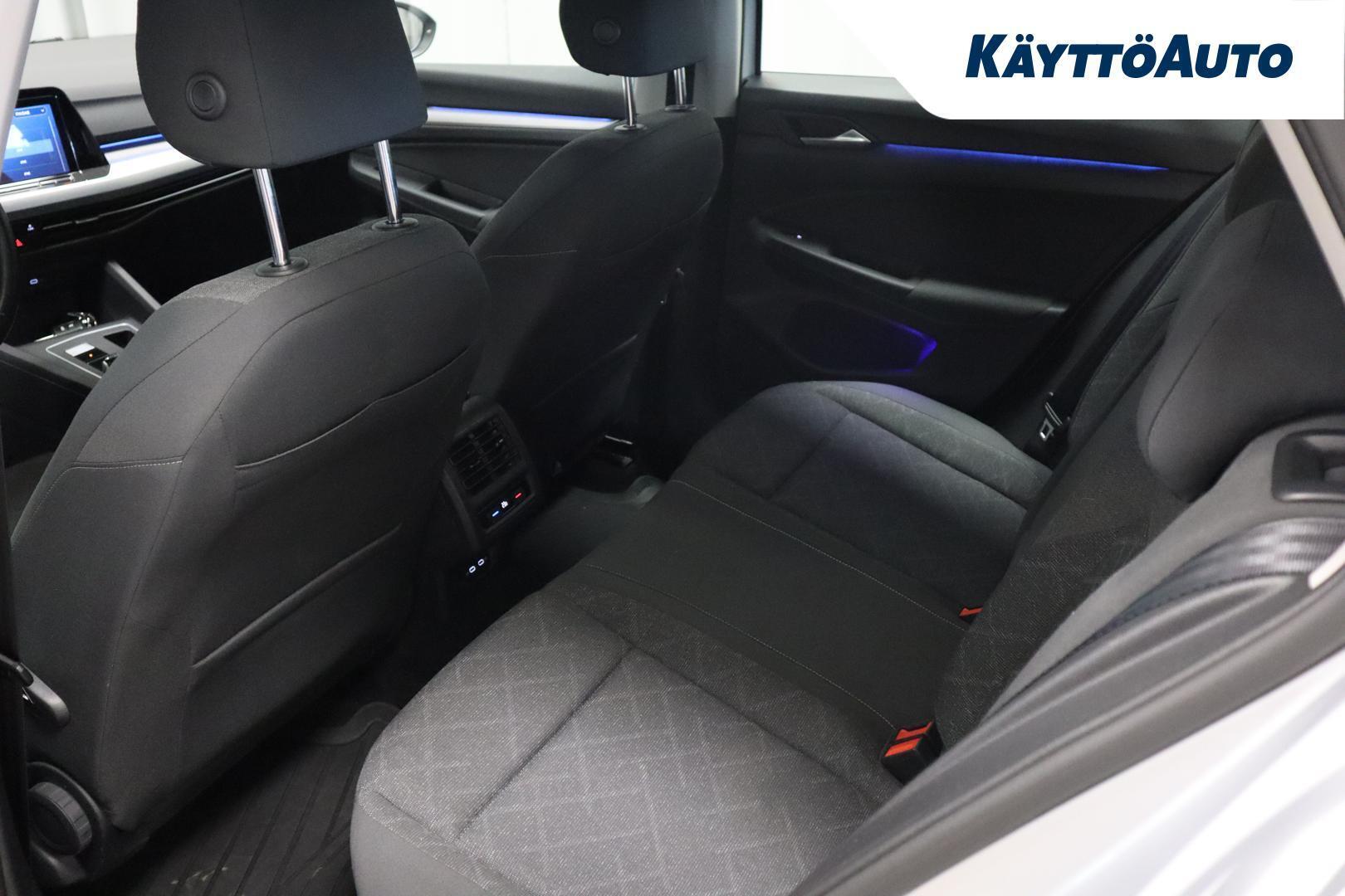 VOLKSWAGEN Golf 2021