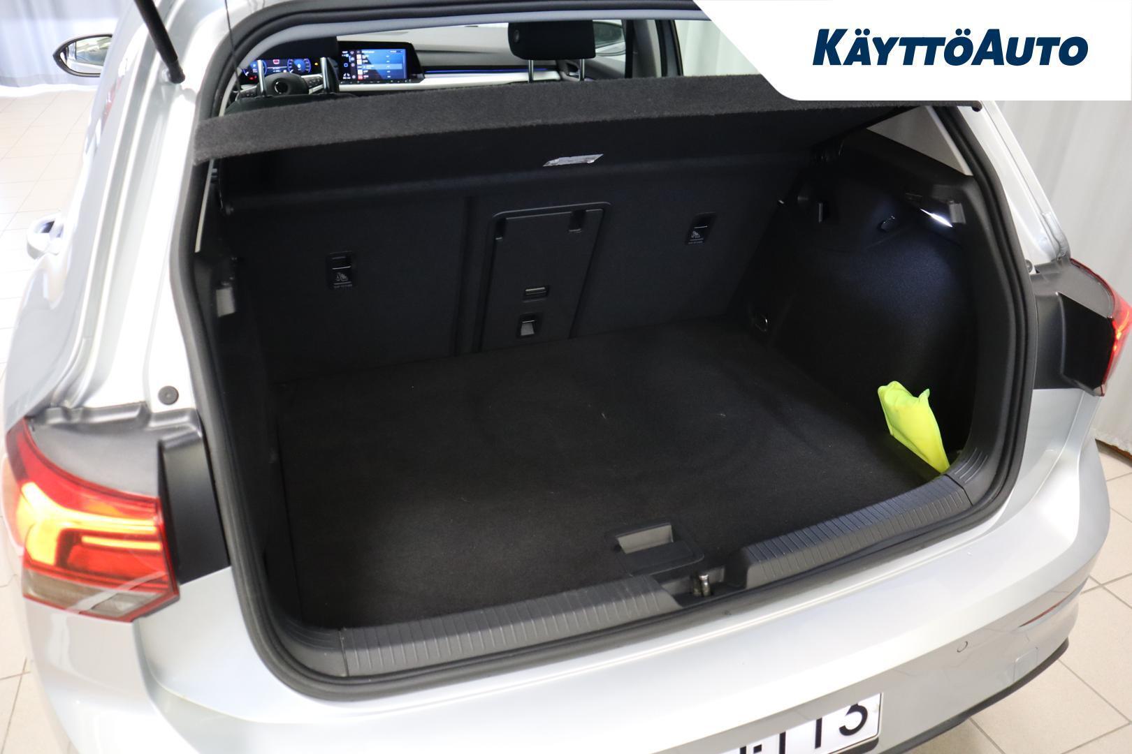 VOLKSWAGEN Golf 2021