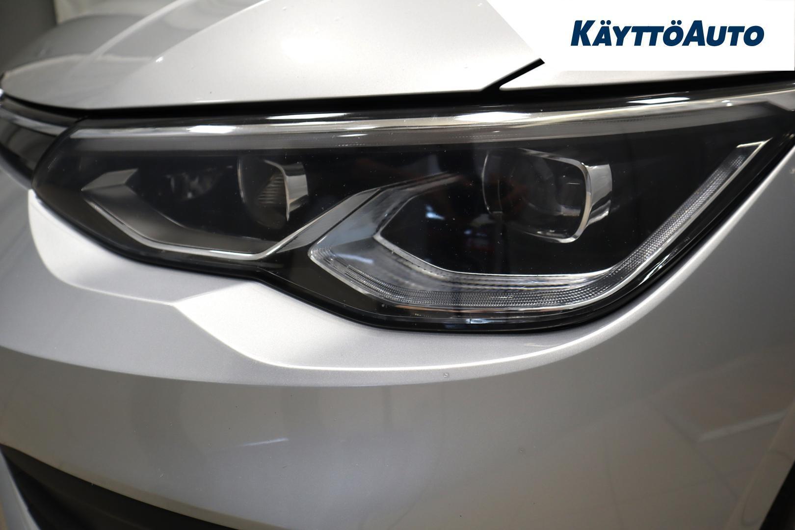 VOLKSWAGEN Golf 2021