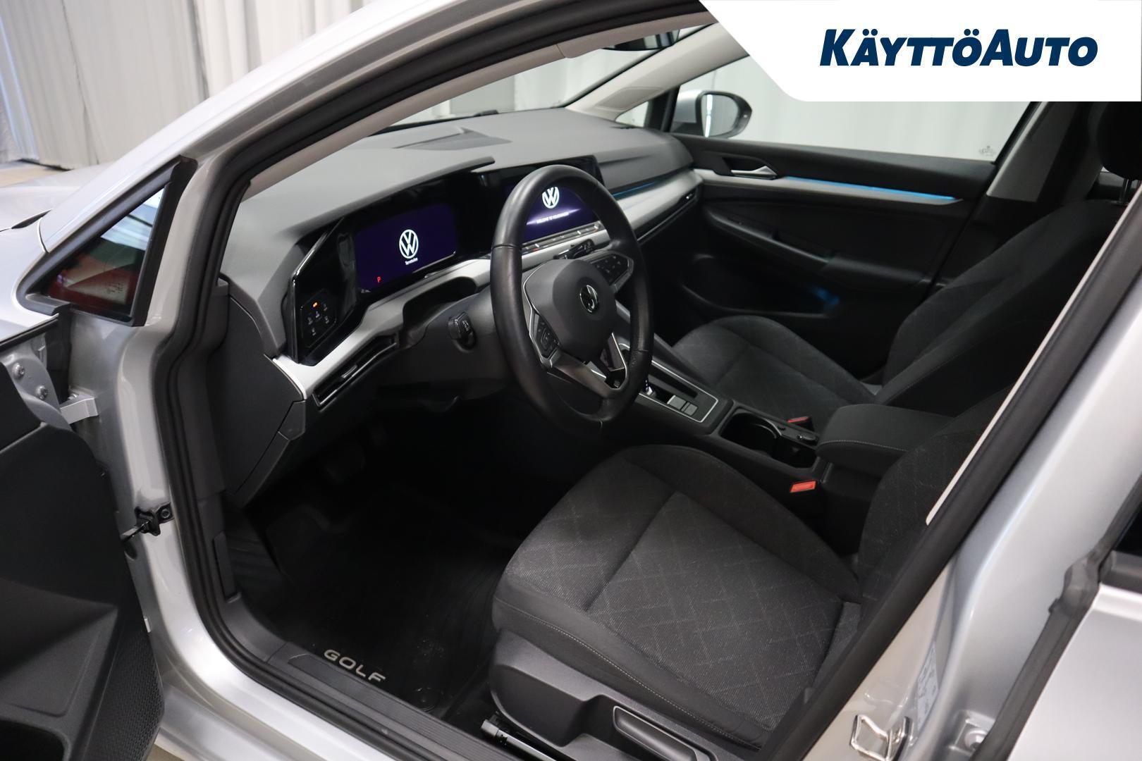 VOLKSWAGEN Golf 2021