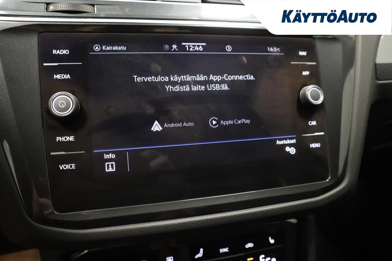 VOLKSWAGEN Tiguan 2024