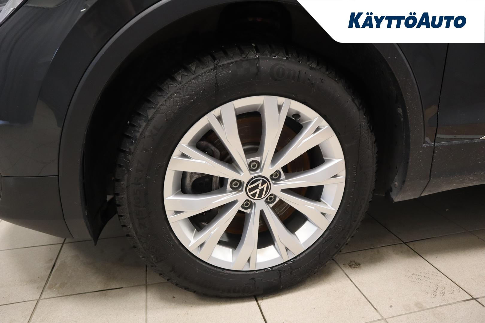 VOLKSWAGEN Tiguan 2024