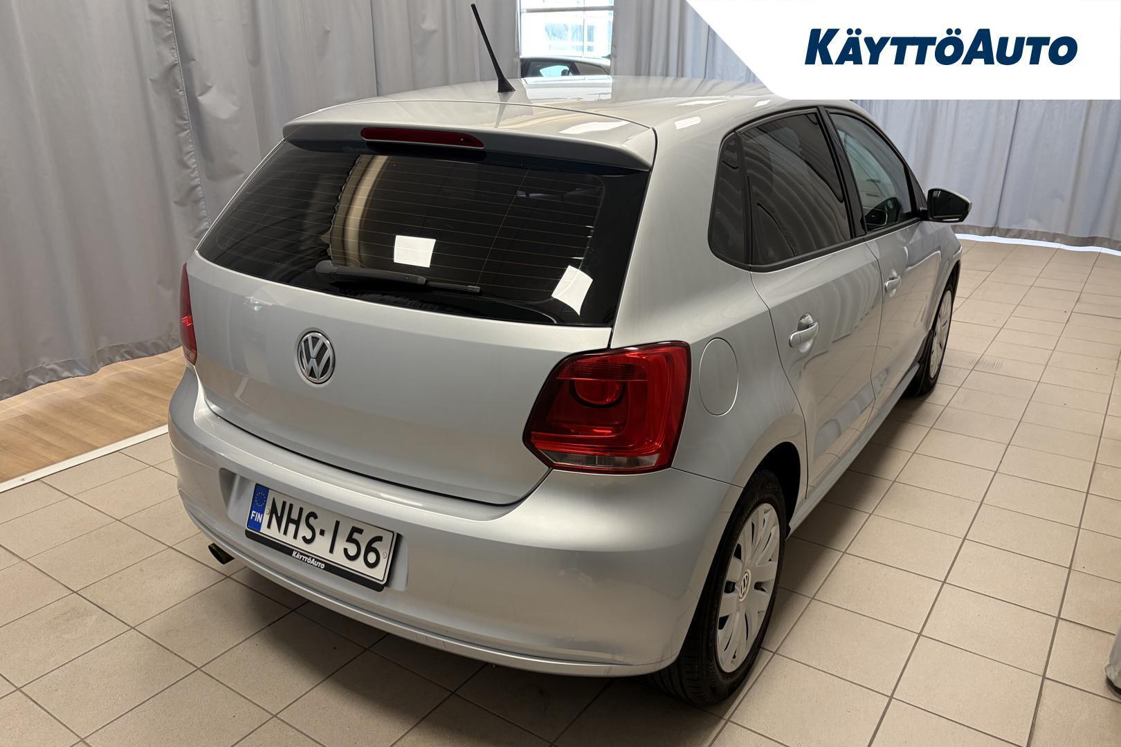 VOLKSWAGEN Polo 2010