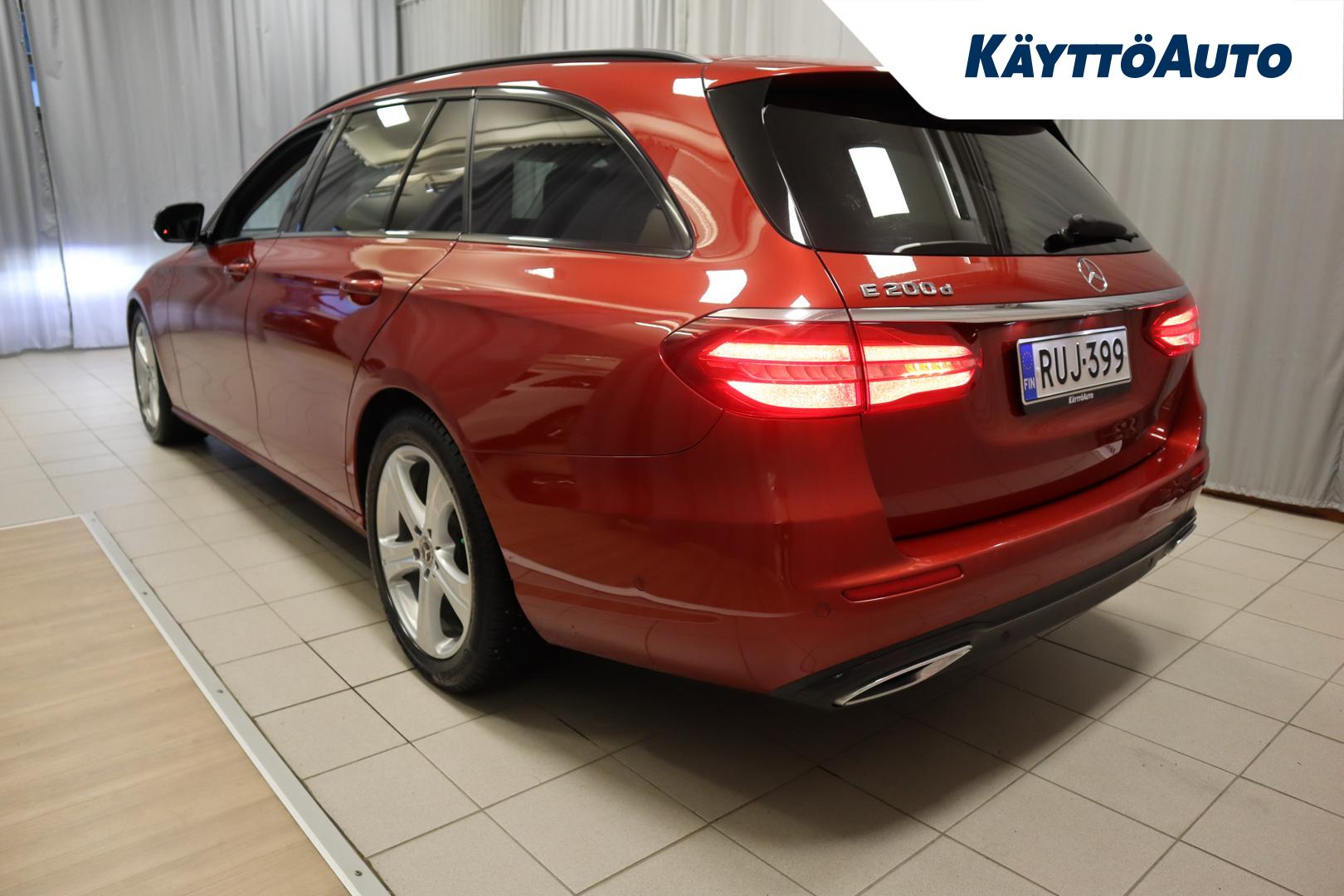 MERCEDES-BENZ E 2020