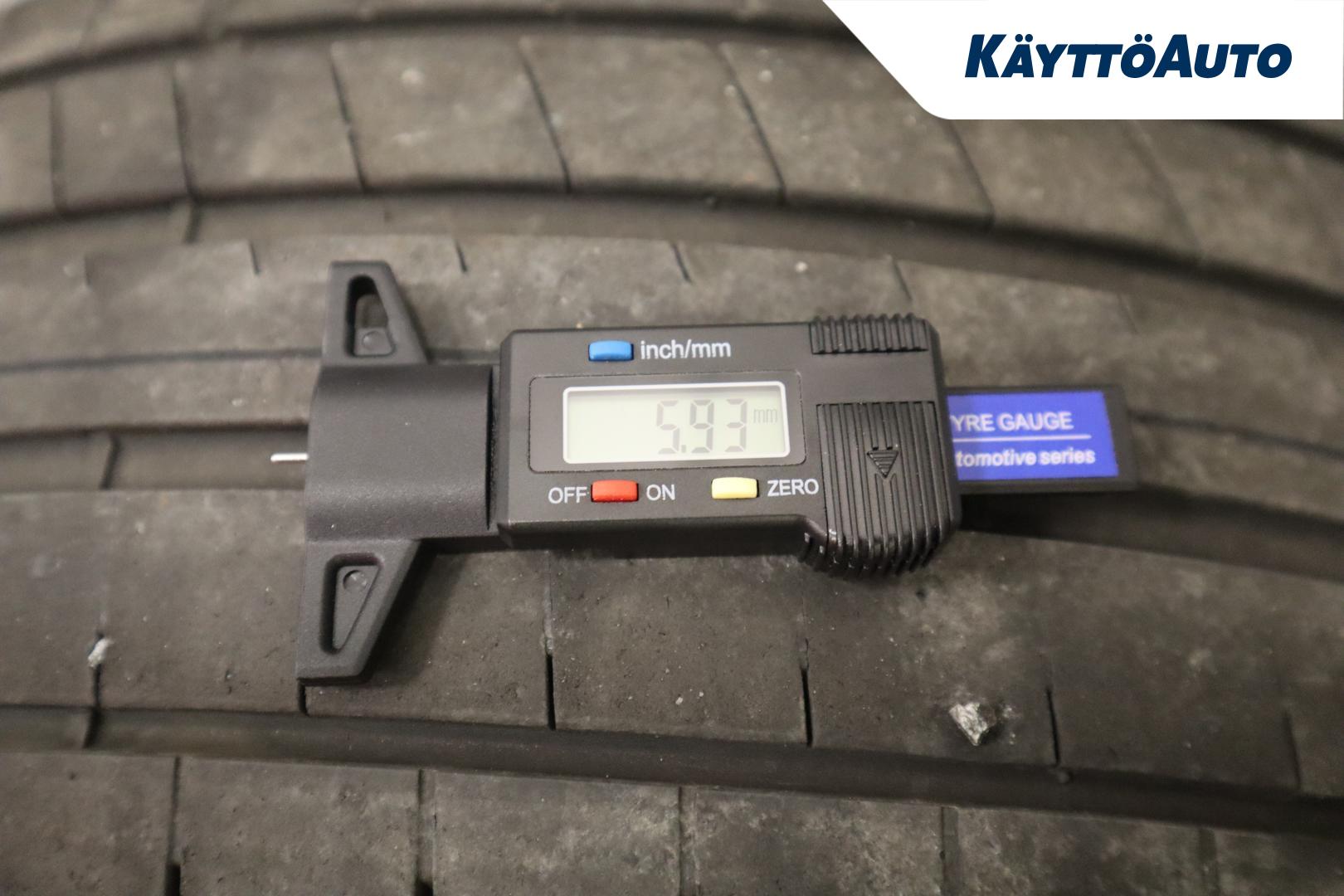 MERCEDES-BENZ E 2020