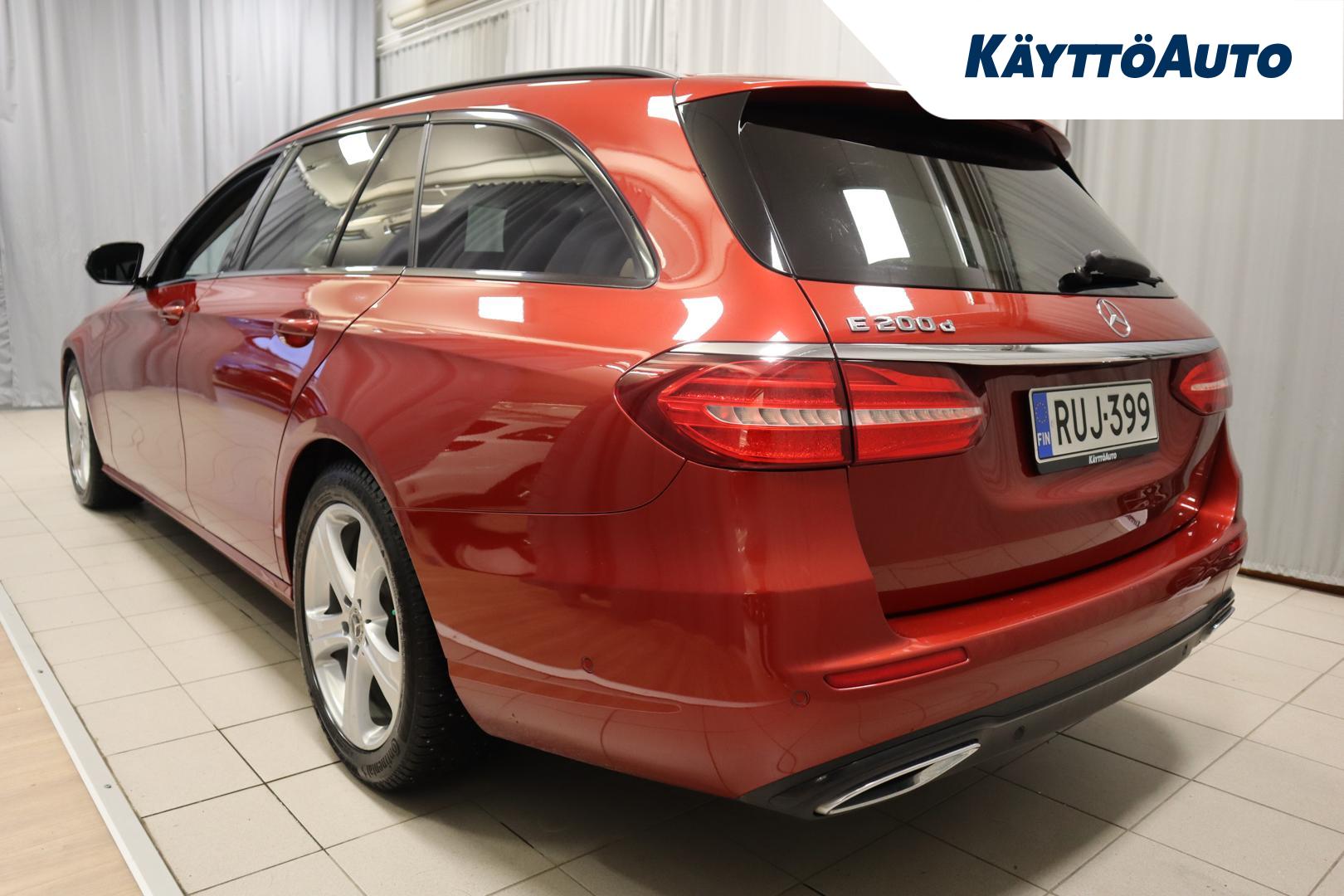 MERCEDES-BENZ E 2020