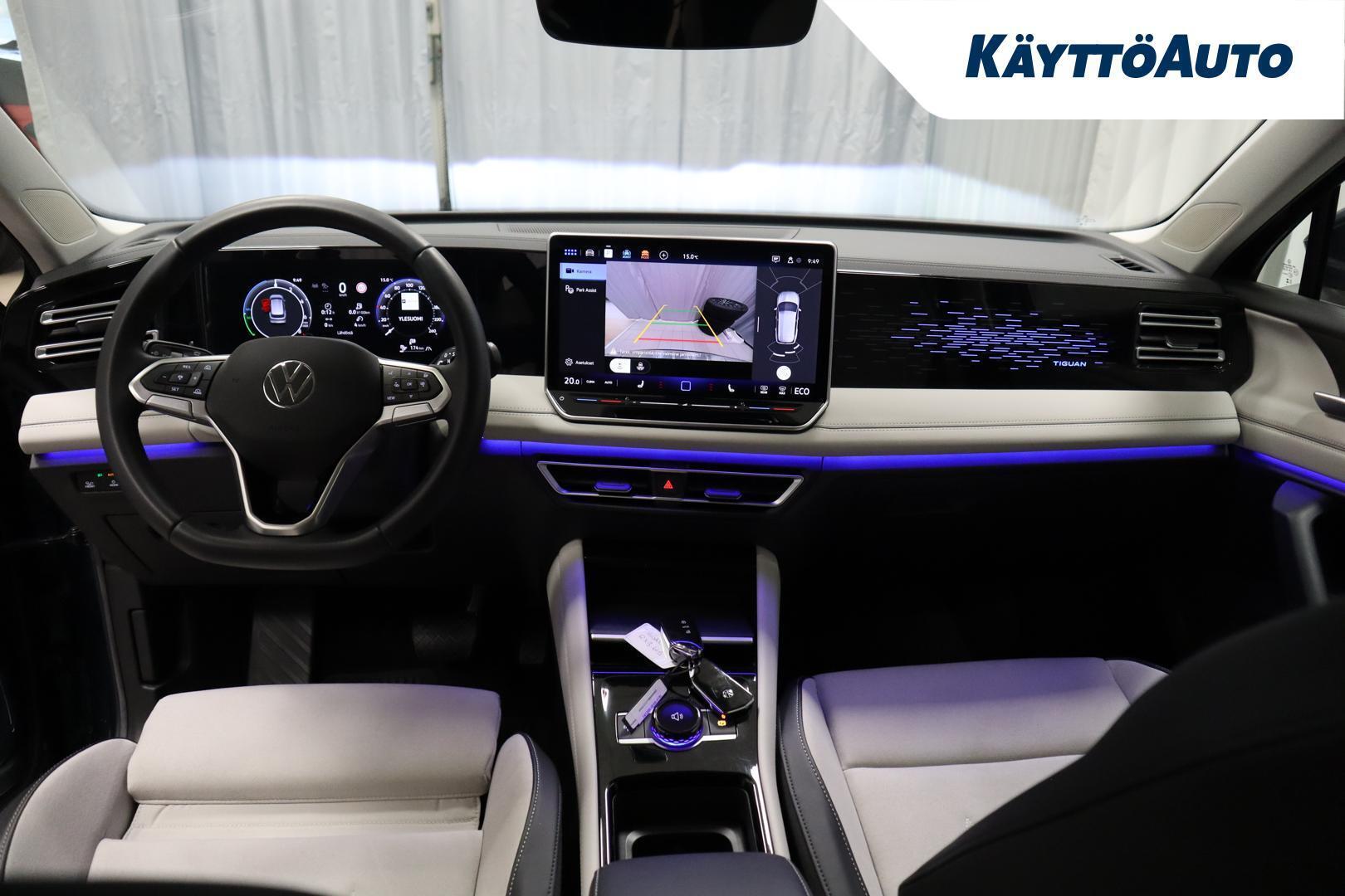 VOLKSWAGEN Tiguan 2024