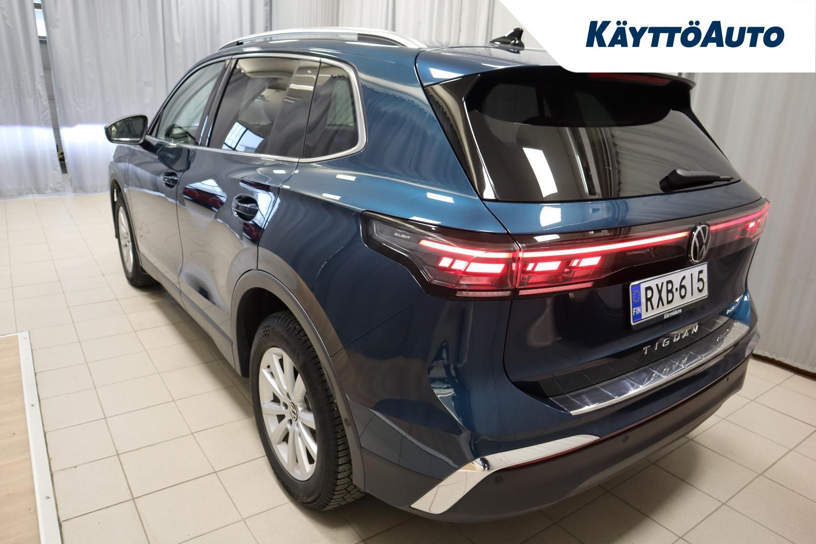 VOLKSWAGEN Tiguan 2024