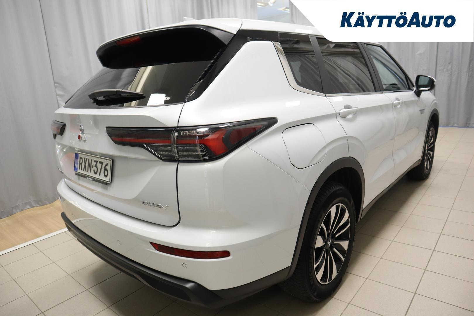 MITSUBISHI Outlander 2025