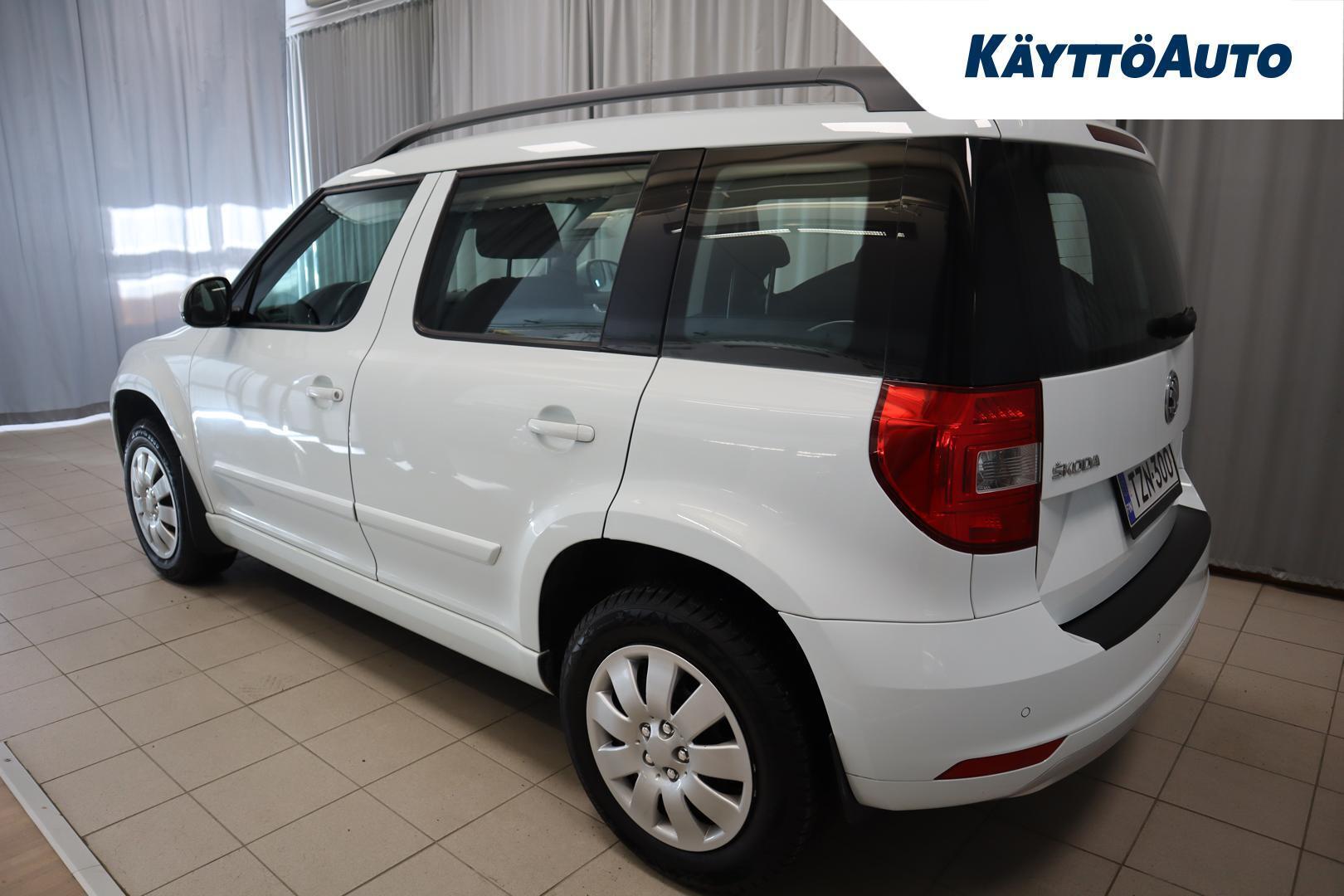 SKODA Yeti 2015