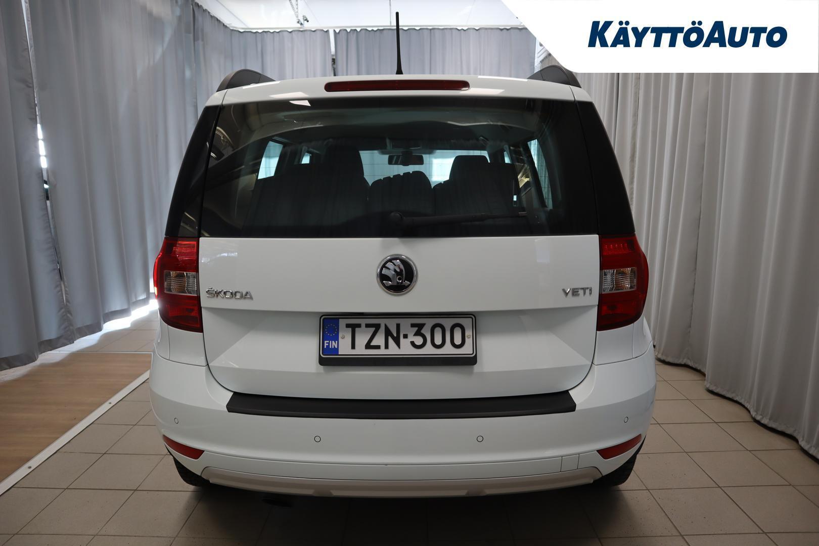 SKODA Yeti 2015