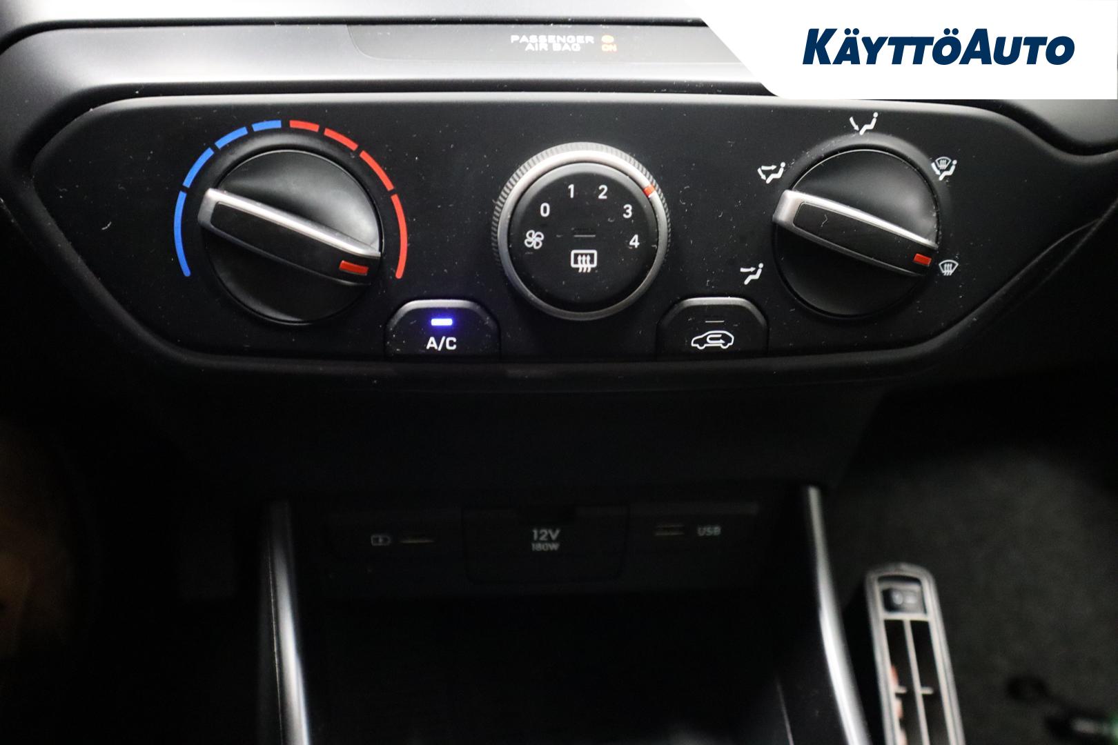 HYUNDAI i20 Hatchback 2021