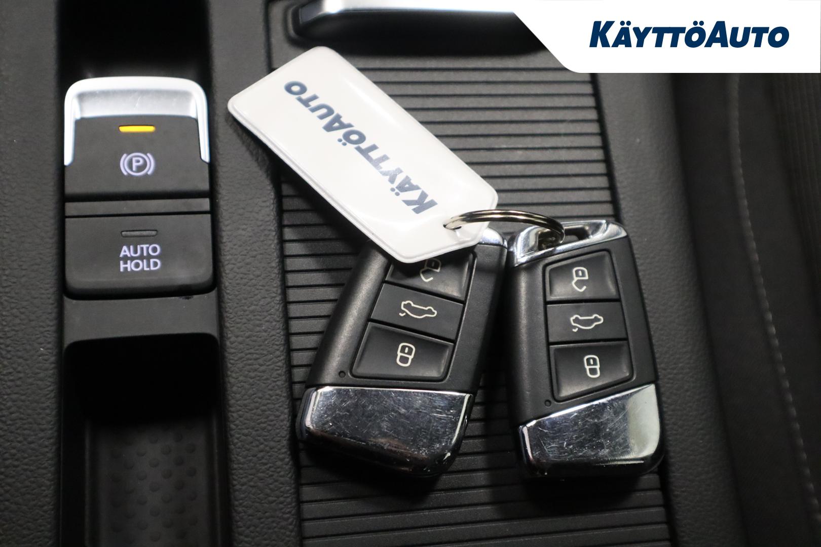 VOLKSWAGEN Passat 2019