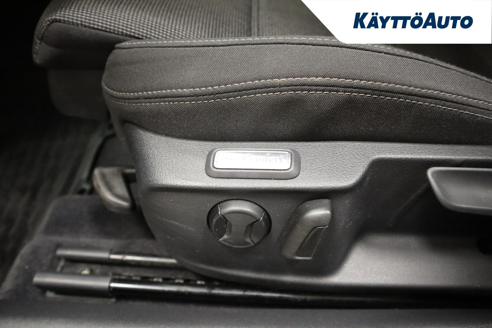 VOLKSWAGEN Passat 2019