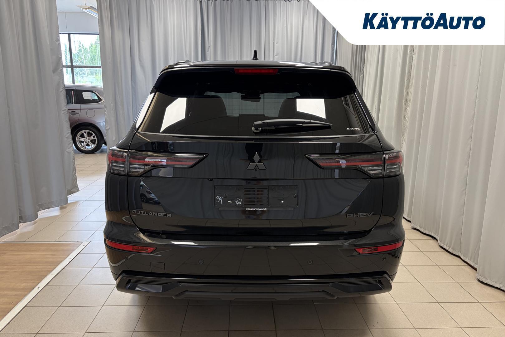 MITSUBISHI Outlander 2026