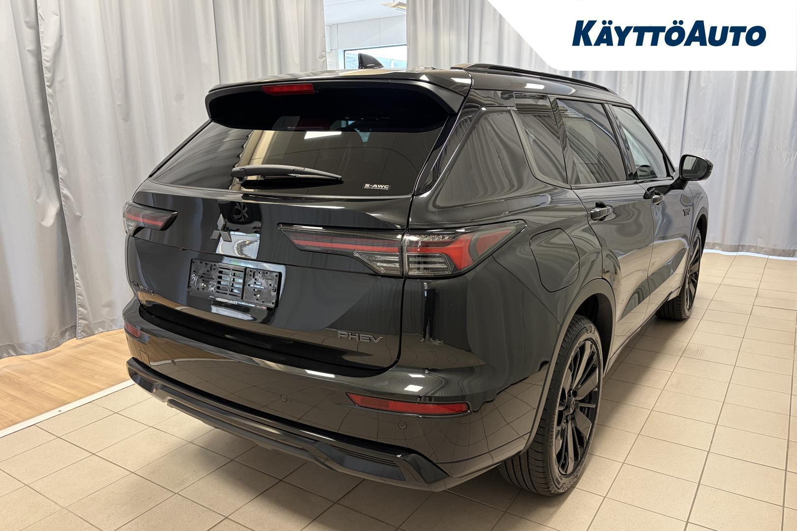 MITSUBISHI Outlander 2026
